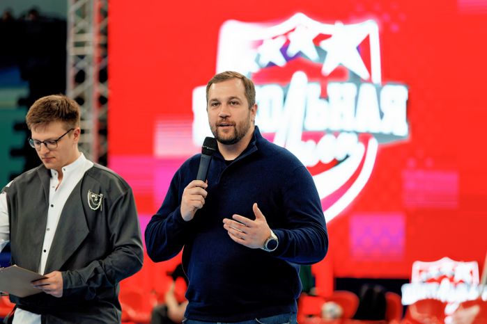 Глава округа Чехов Михаил Николаевич Собакин на финале по футзалу Единой школьной лиги Подмосковья