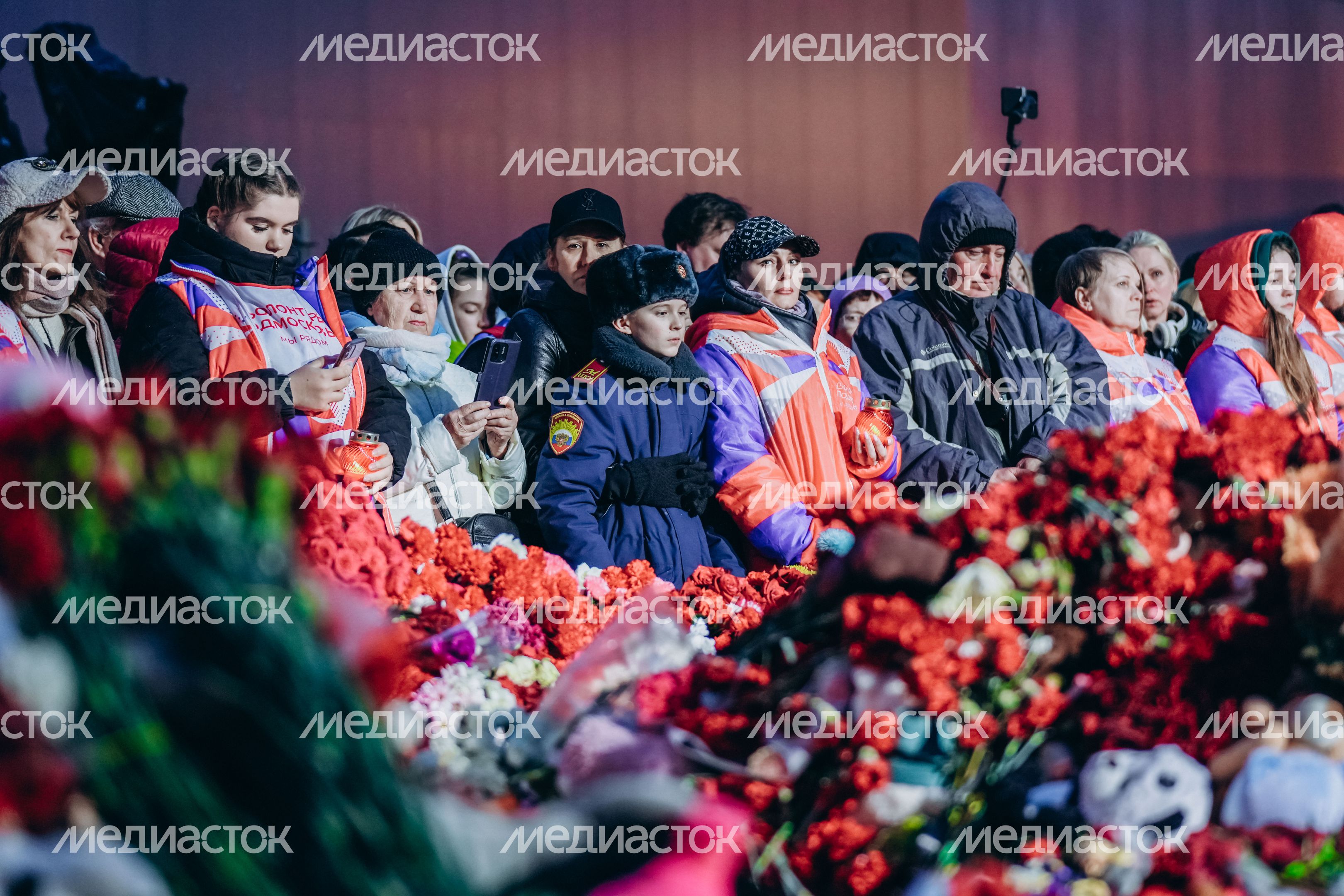 Акция памяти «Журавли» прошла на девятый день после теракта в "Крокус Сити Холле"