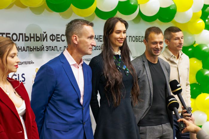 Футболист Евгений Алдонин и теннисистка Анастасия Пивоварова на Чемпионате Победителей