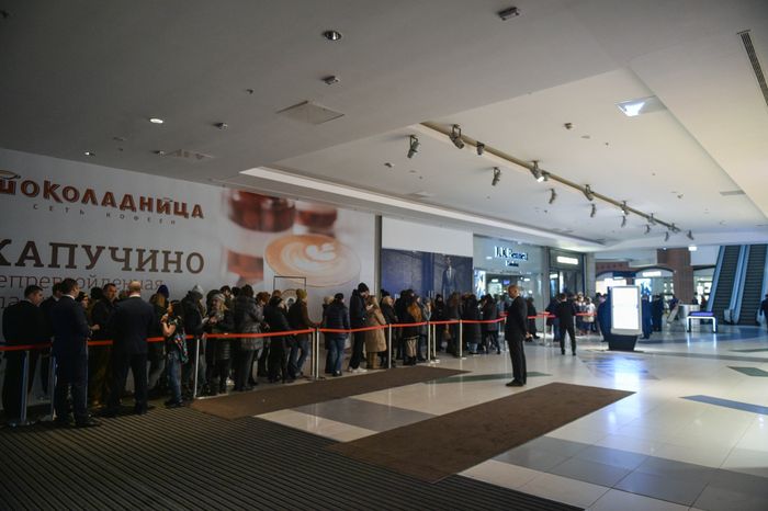 Открытие продаж коллекции KENZO для H&M