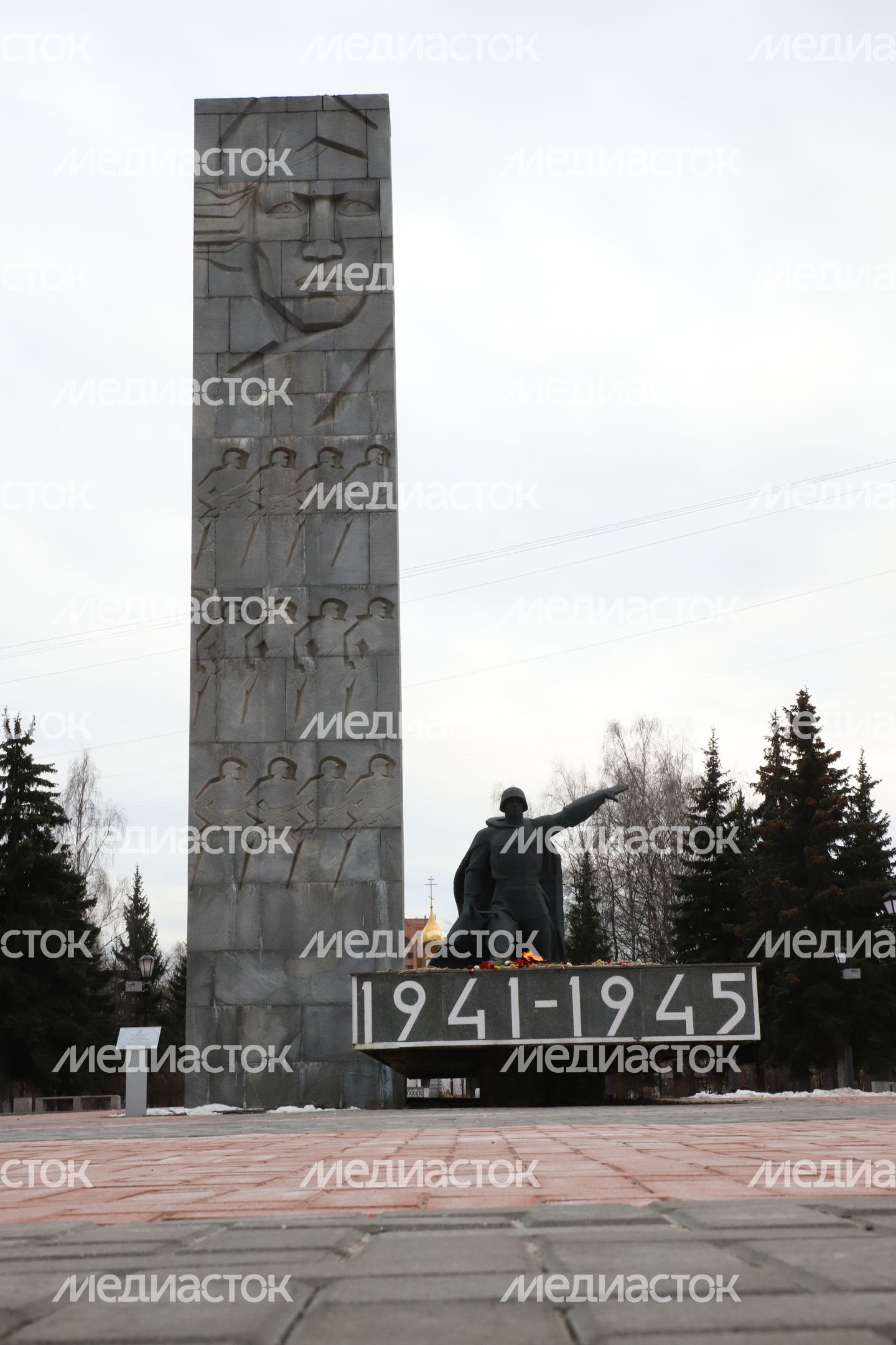 Памятник Воинам Землякам Памятник Воинам Землякам