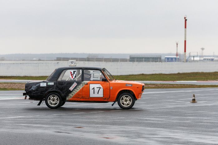 Открытие сезона ралли-кросса на гоночной трассе ADM Raceway в Мячково округа Люберцы