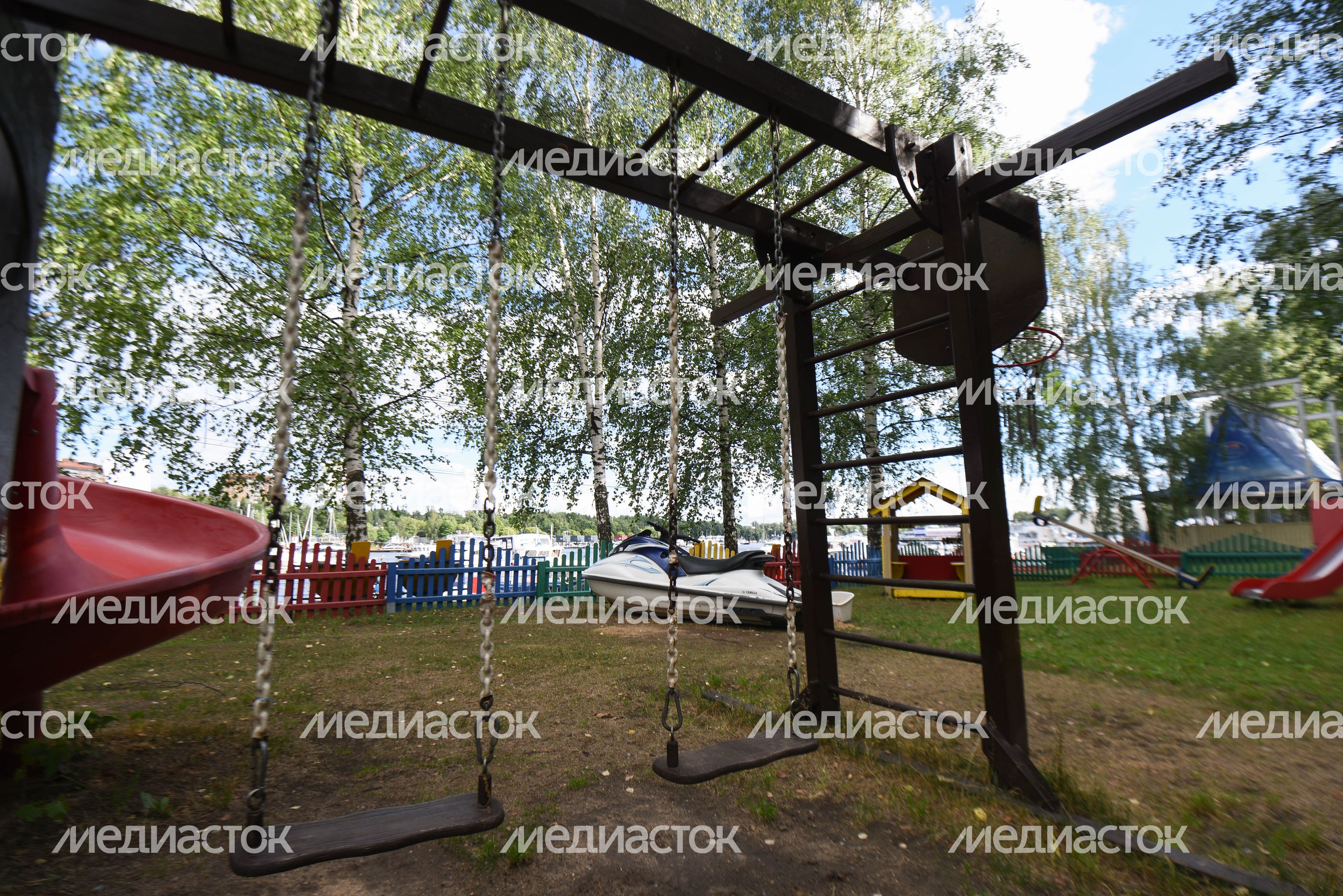 Московский международный яхтенный порт в Долгопрудном