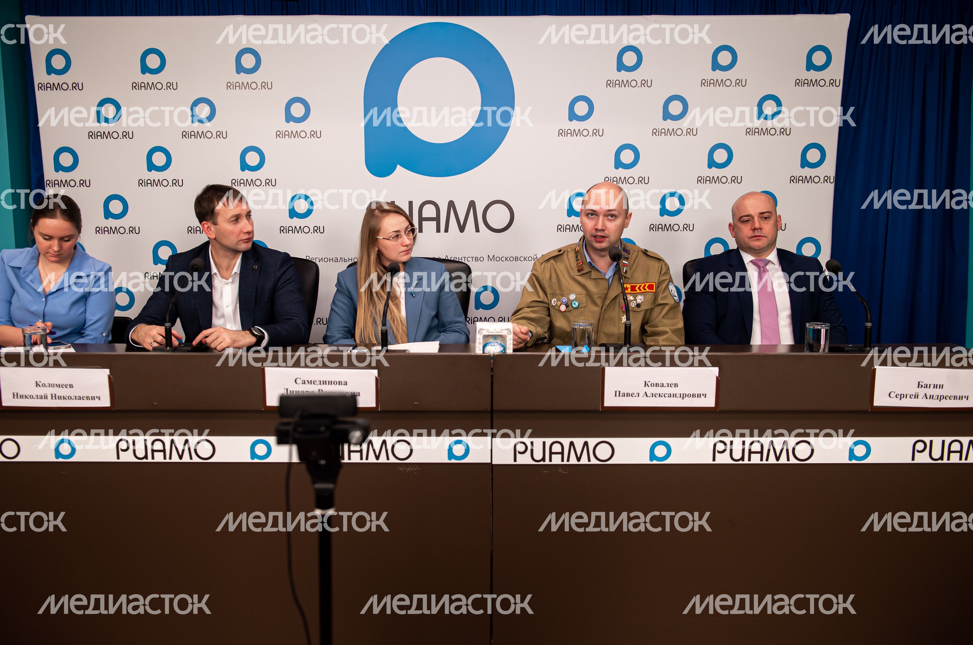 Пресс-конференция по организации «Добрых комнат» в Подмосковье Пресс-конференция по организации «Добрых комнат» в Подмосковье