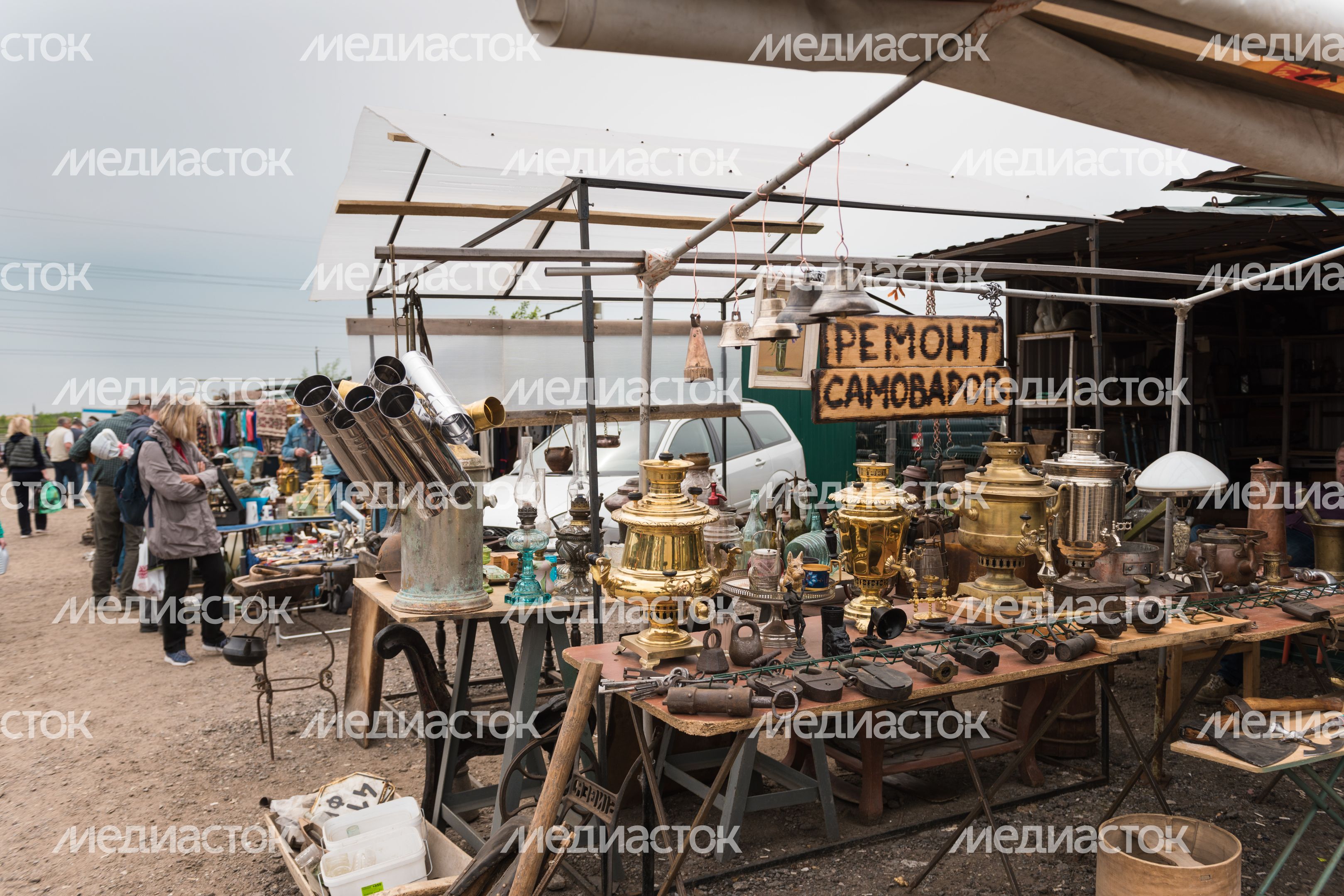 Блошиный рынок «Левша» в Новоподрезково