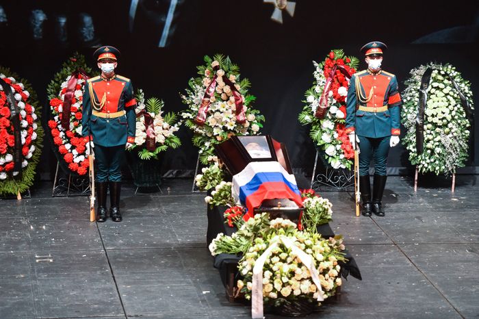 Церемония прощания с артистом Валерием Хлевинским в Московском художественном театре имени Чехова