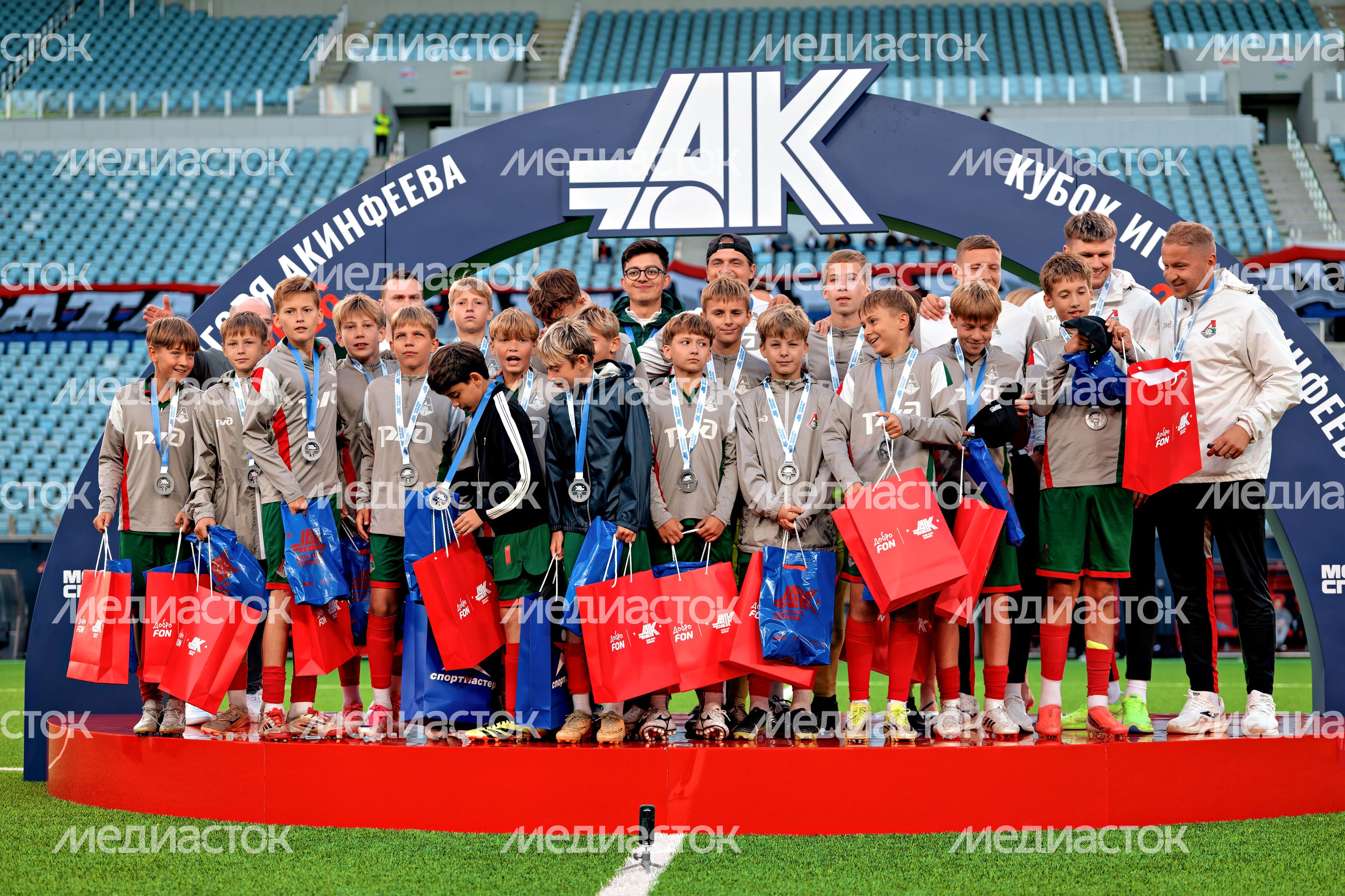 Почетное второе место Кубка Акинфеева 2026 заняла команда «Локомотив»