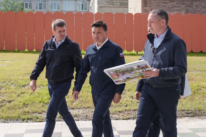 Андрей Воробьев посетил благоустроенный парк "ЛиАЗ" в Ликино-Дулеве