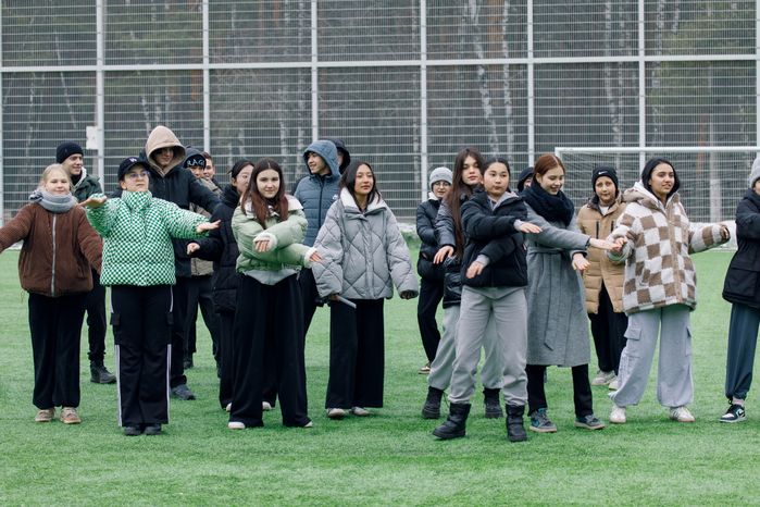 Спортивно-развлекательное мероприятие «Бегущие по снегу» в Кузьминском лесопарке в Котельниках