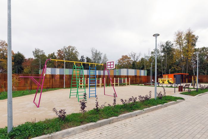 Игровая площадка в новом детском саду «Лесная сказка» в мкр. Болшево города Королев
