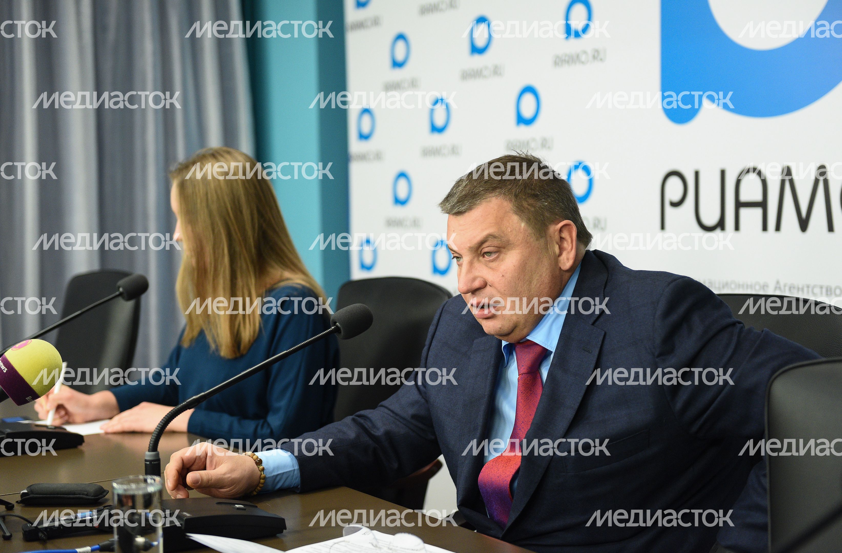 Пресс-конференция министра потребительского рынка и услуг Подмосковья