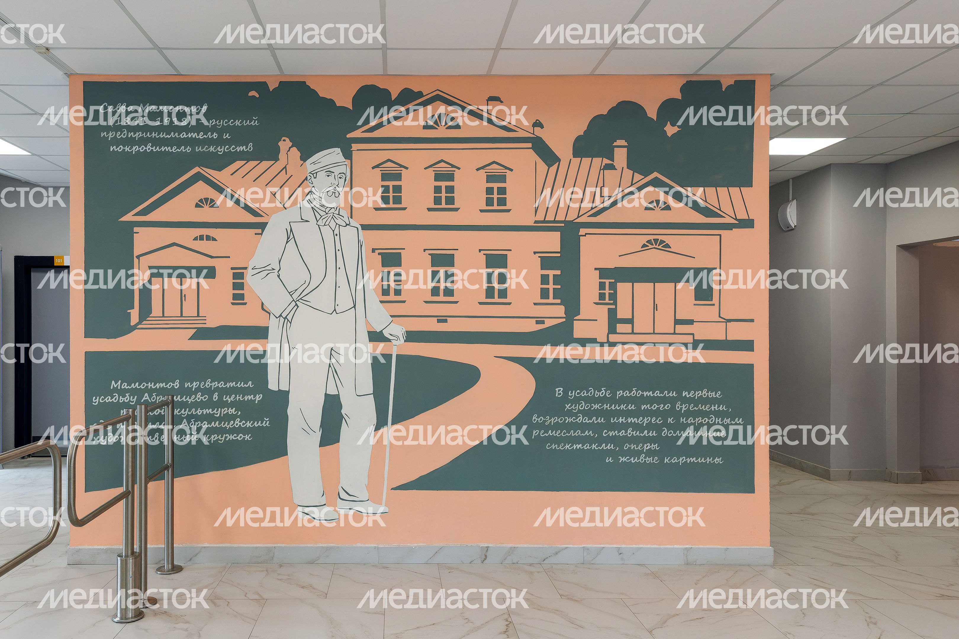 Коридор Хотьковской средней школы №5 в Сергиево-Посадском округе после капитального ремонта Коридор Хотьковской средней школы №5 в Сергиево-Посадском округе после капитального ремонта