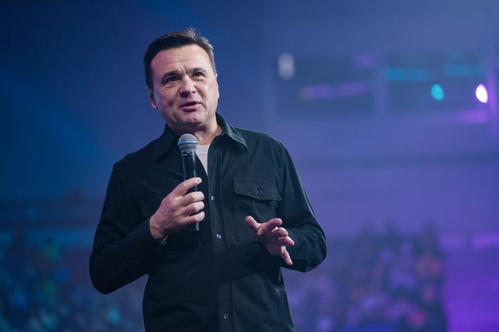Андрей Воробьев дал старт финалу  международного чемпионата «Битва роботов»