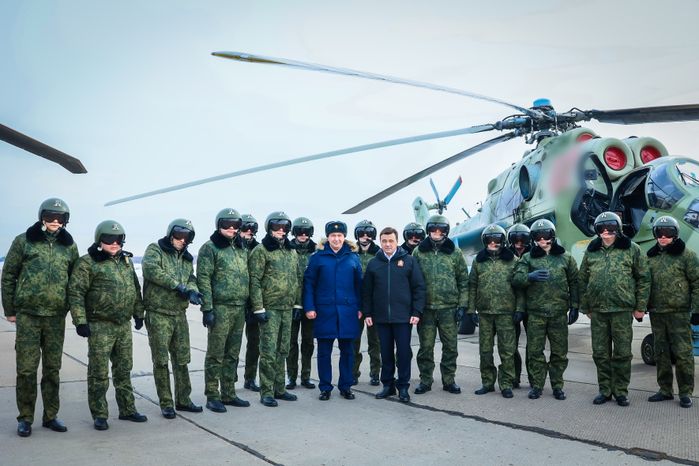 Губернатор поблагодарил военнослужащих вертолетной эскадрильи
