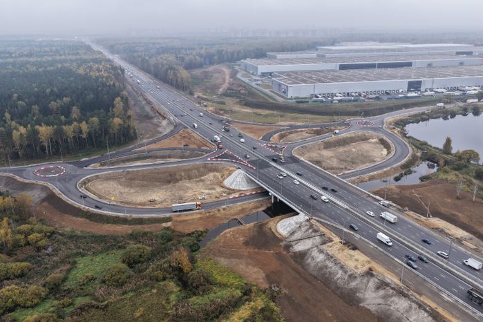 Строительство развязки с мостом через реку Скалба