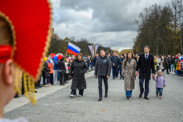 Торжественная встреча космонавтов-рекордсменов по пребыванию на МКС в Звездном городке