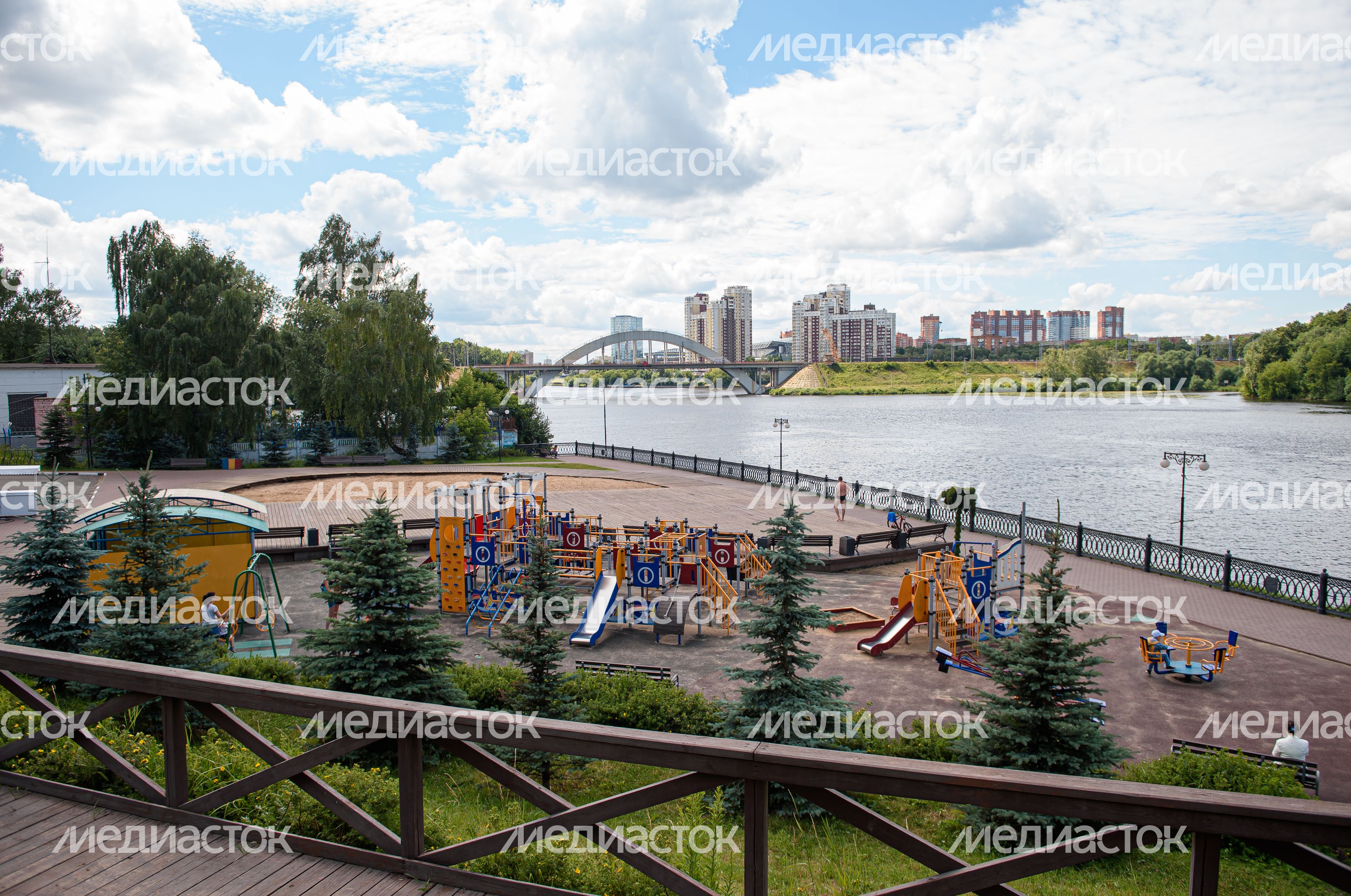 Летние виды Парка Экоберег