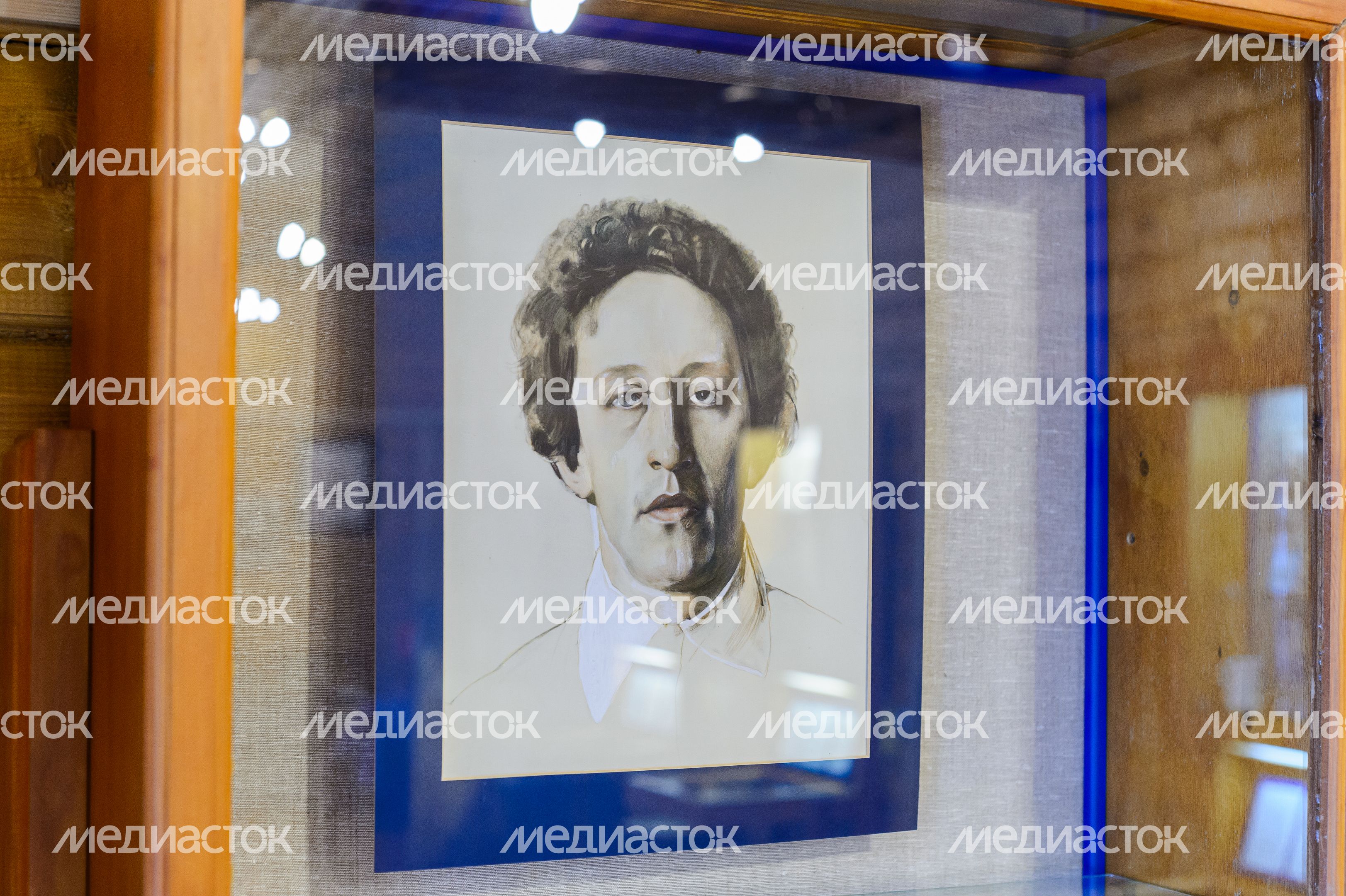 Солнечногорск. Выставка «Жизнь без начала и конца» в усадьбе Тараканово Солнечногорск. Выставка «Жизнь без начала и конца» в усадьбе Тараканово