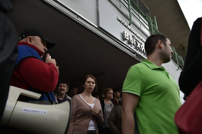 Транспортный коллапс из-за пожара возле станции «Выхино» в Москве