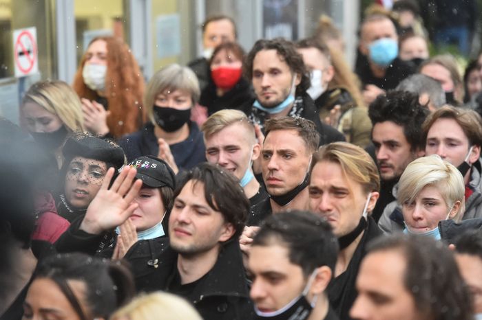 Прощание с режиссером Романом Виктюком в Москве