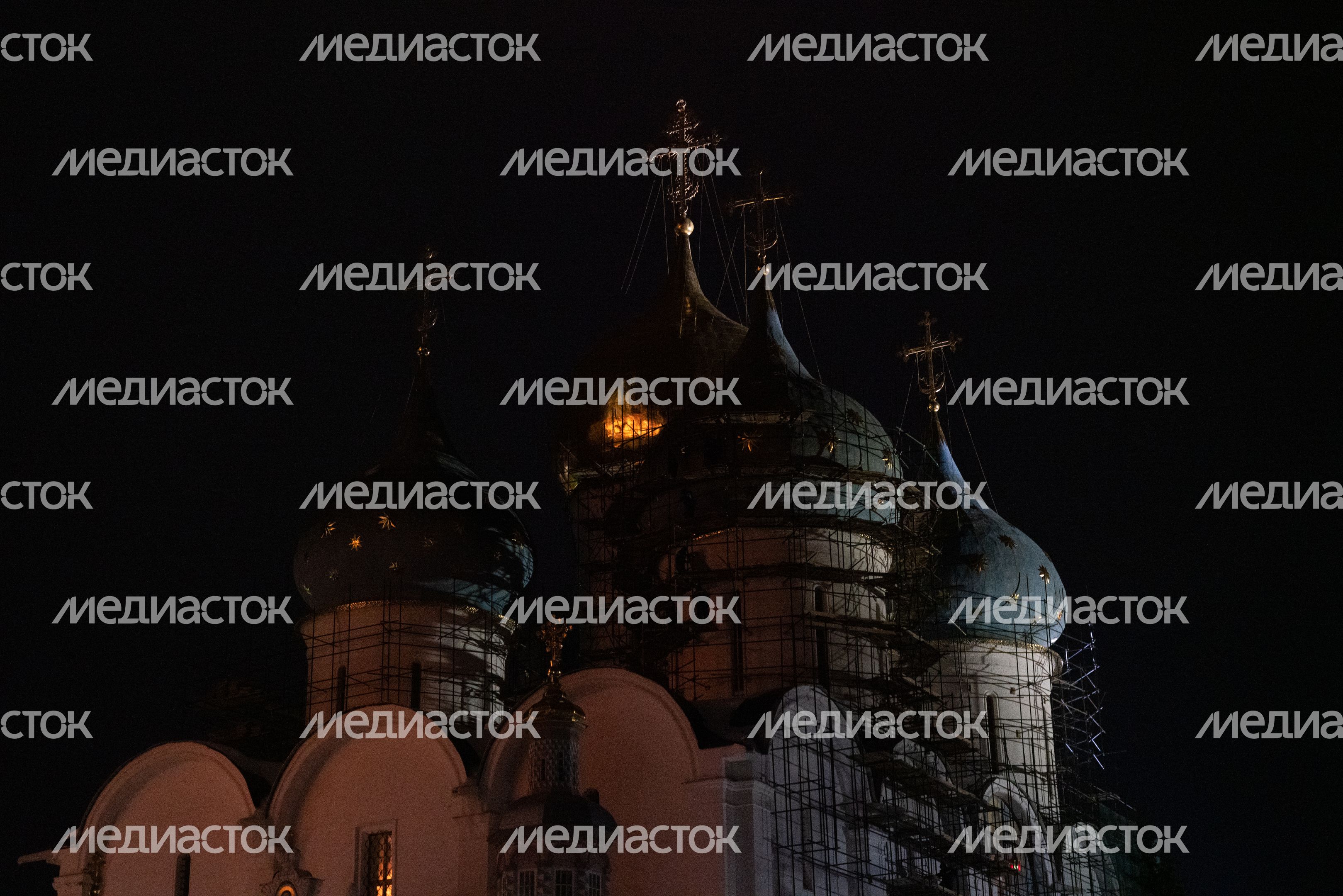 Троице-Сергиева Лавра Троице-Сергиева Лавра