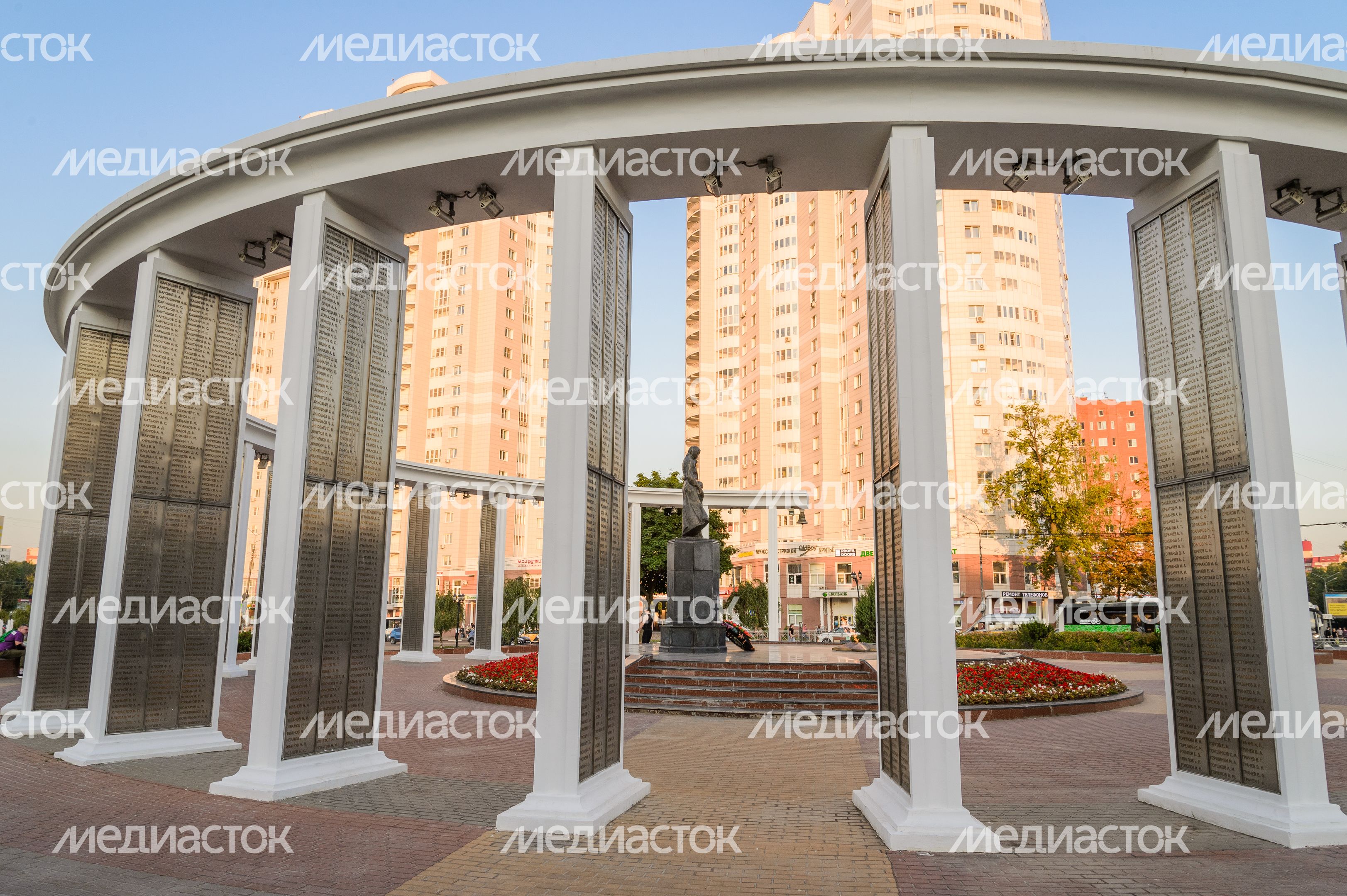 Пушкино. Мемориальный комплекс Память