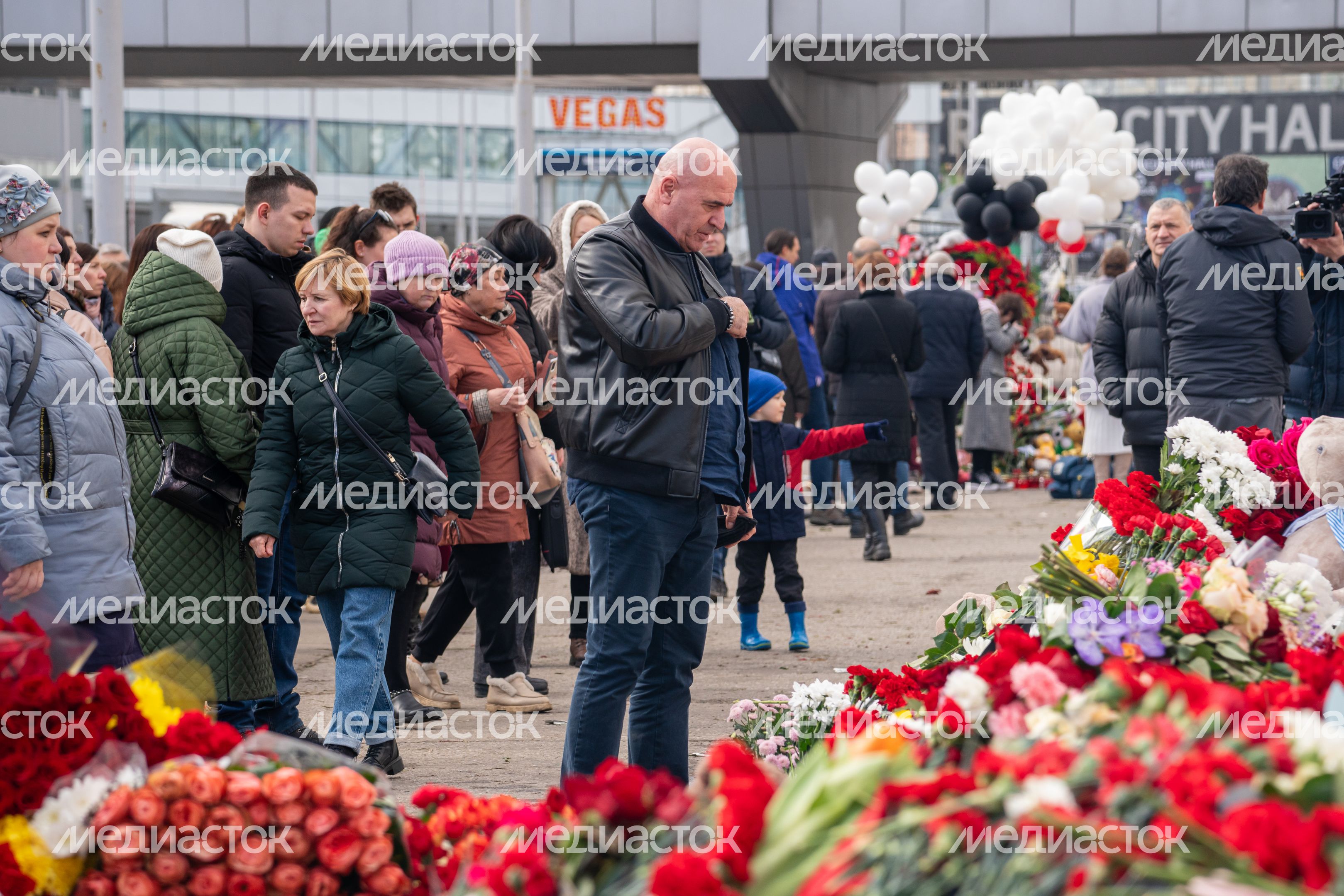 Мемориал памяти погибших в «Крокус Сити Холле» в Красногорске