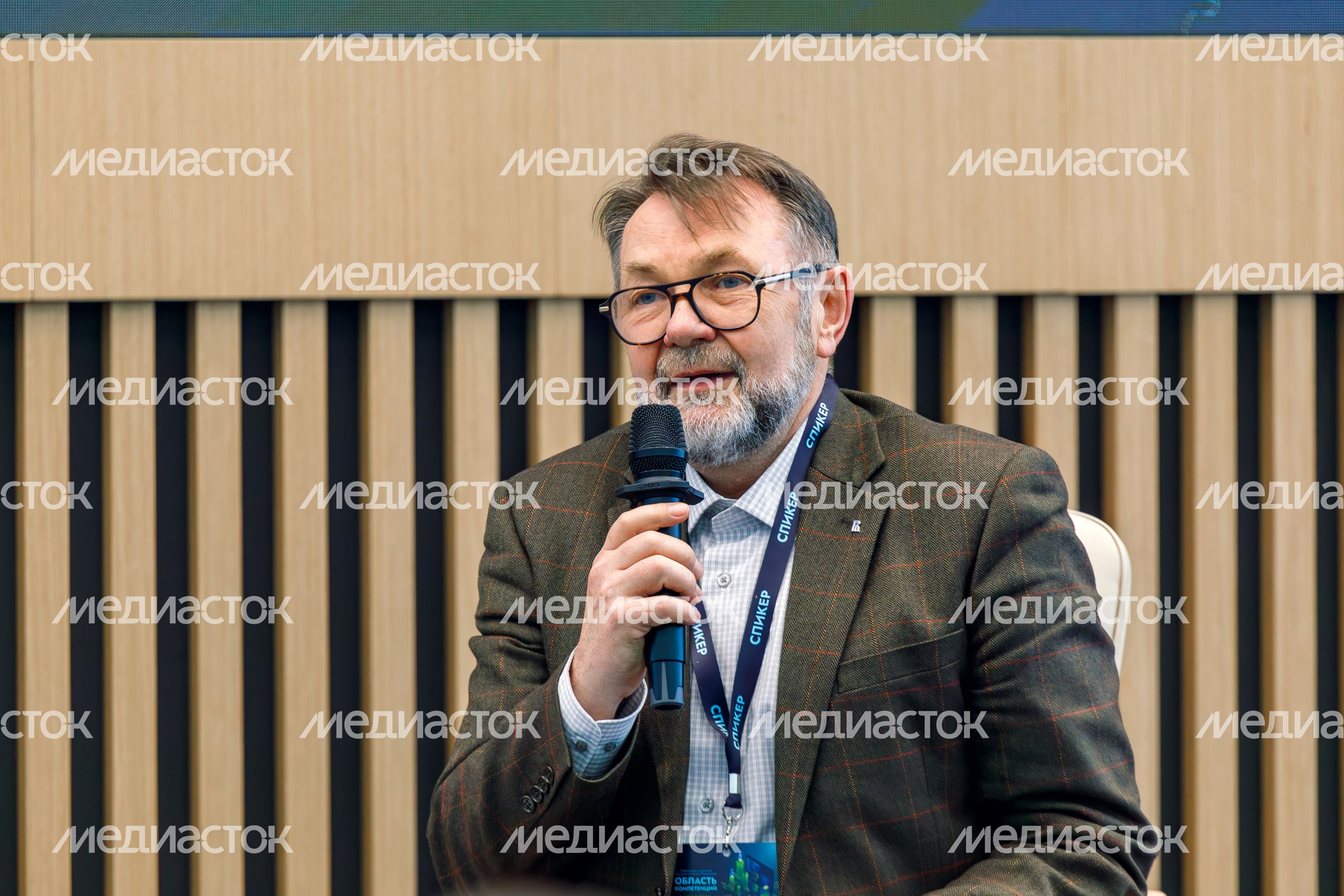 Экономист в сфере ЖКХ Сергей Сиваев на форуме управления городским хозяйством Экономист в сфере ЖКХ Сергей Сиваев на форуме управления городским хозяйством