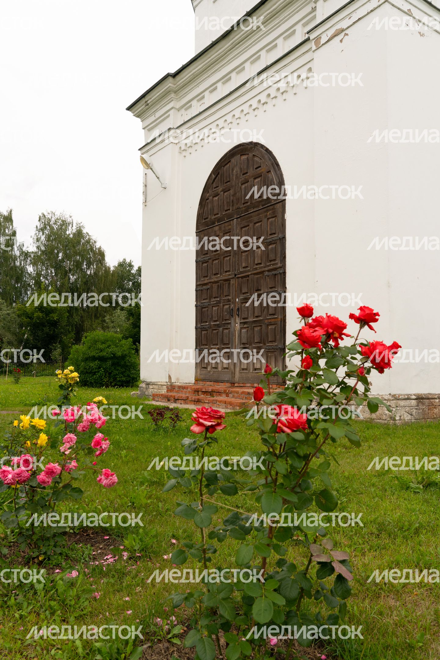Шаховская. Воскресенский храм села Раменье