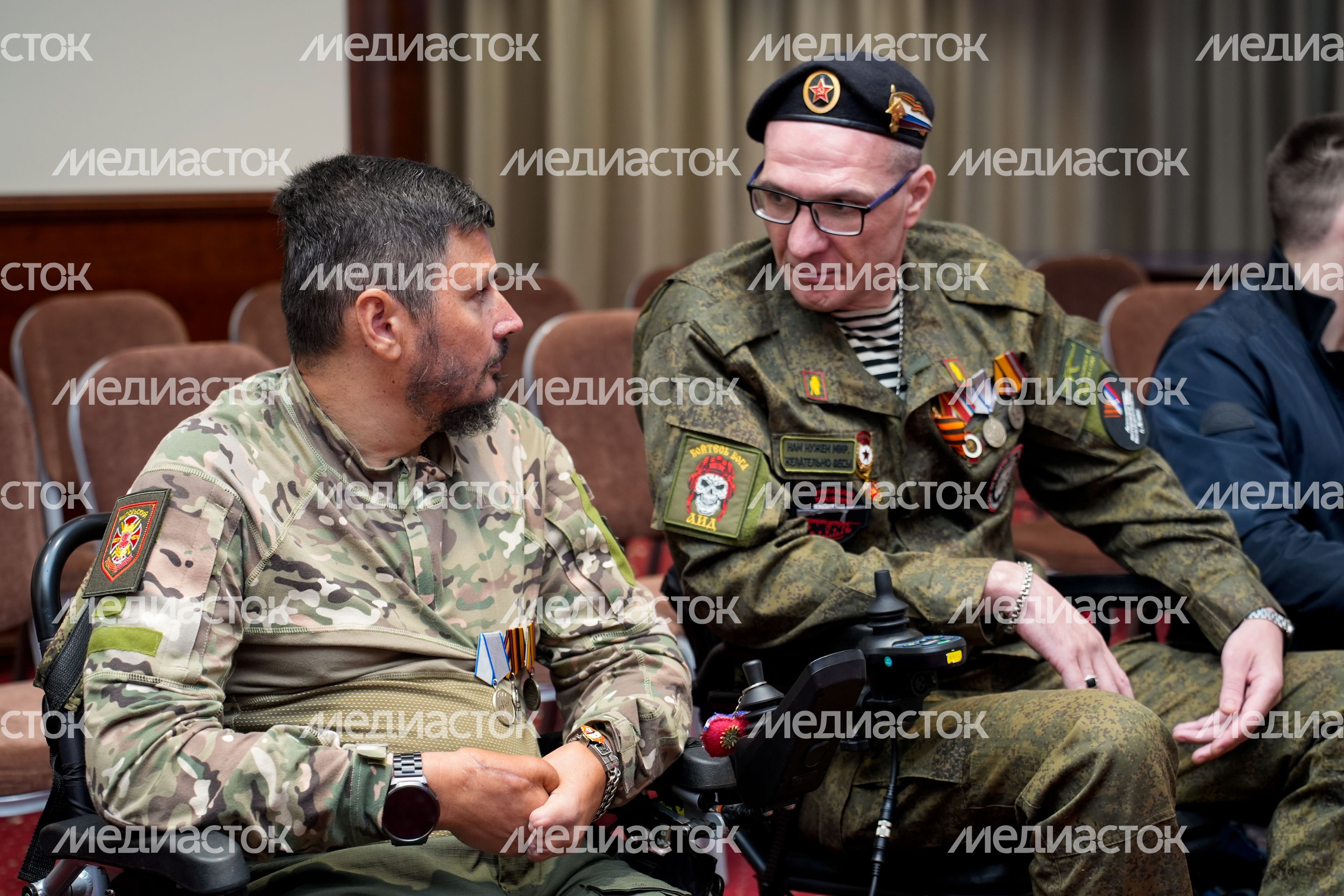 Вручение ключей от автомобилей ветеранам СВО и семьям погибших Героев