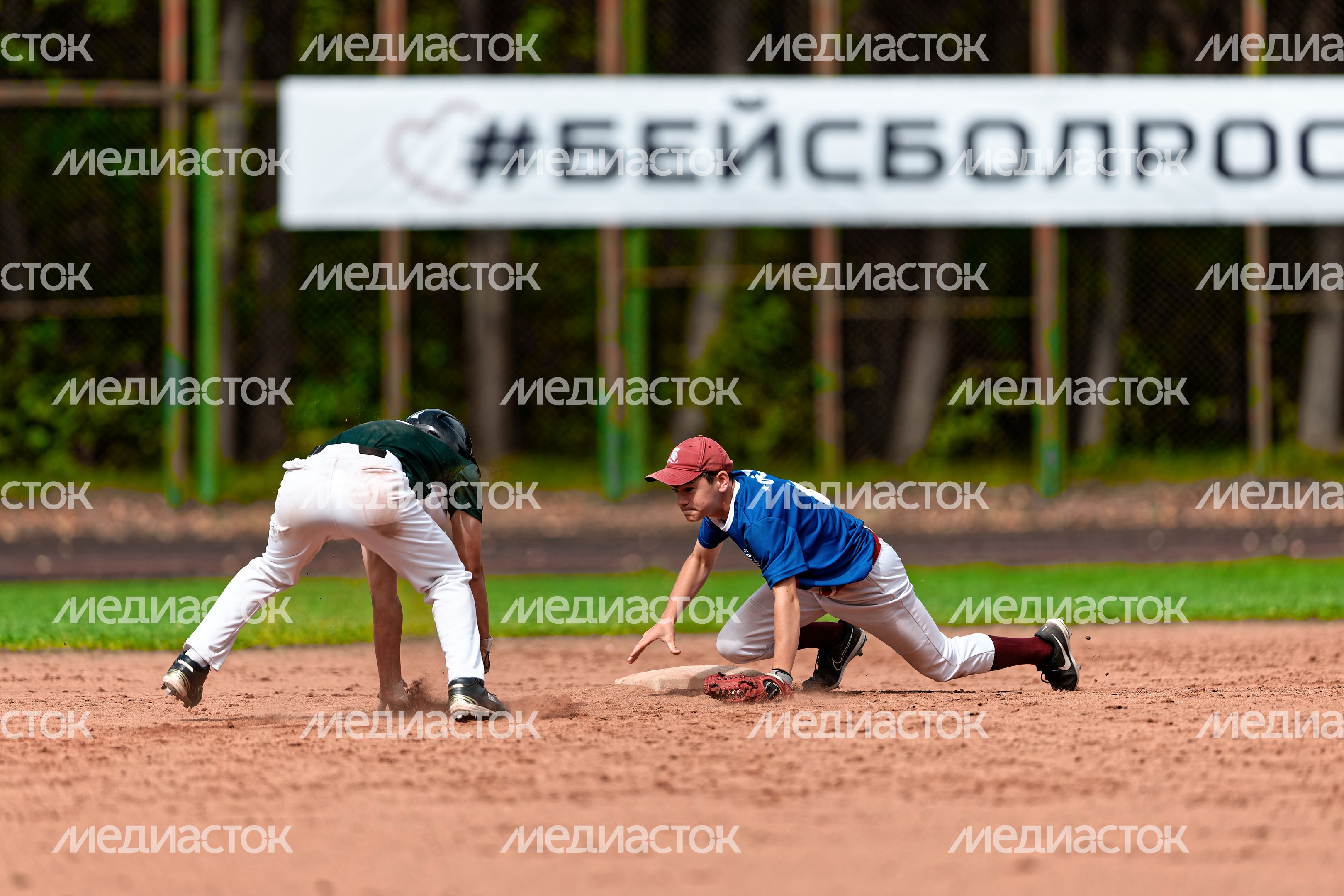 Команда «Единорог» из Балашихи и «Орел» из Москвы в финале бейсбольного турнира «Кубок Олимпии «Все звезды» Команда «Единорог» из Балашихи и «Орел» из Москвы в финале бейсбольного турнира «Кубок Олимпии «Все звезды»