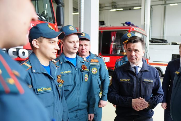 Губернатор и министр МЧС России поздравили  сотрудников пожарной охраны