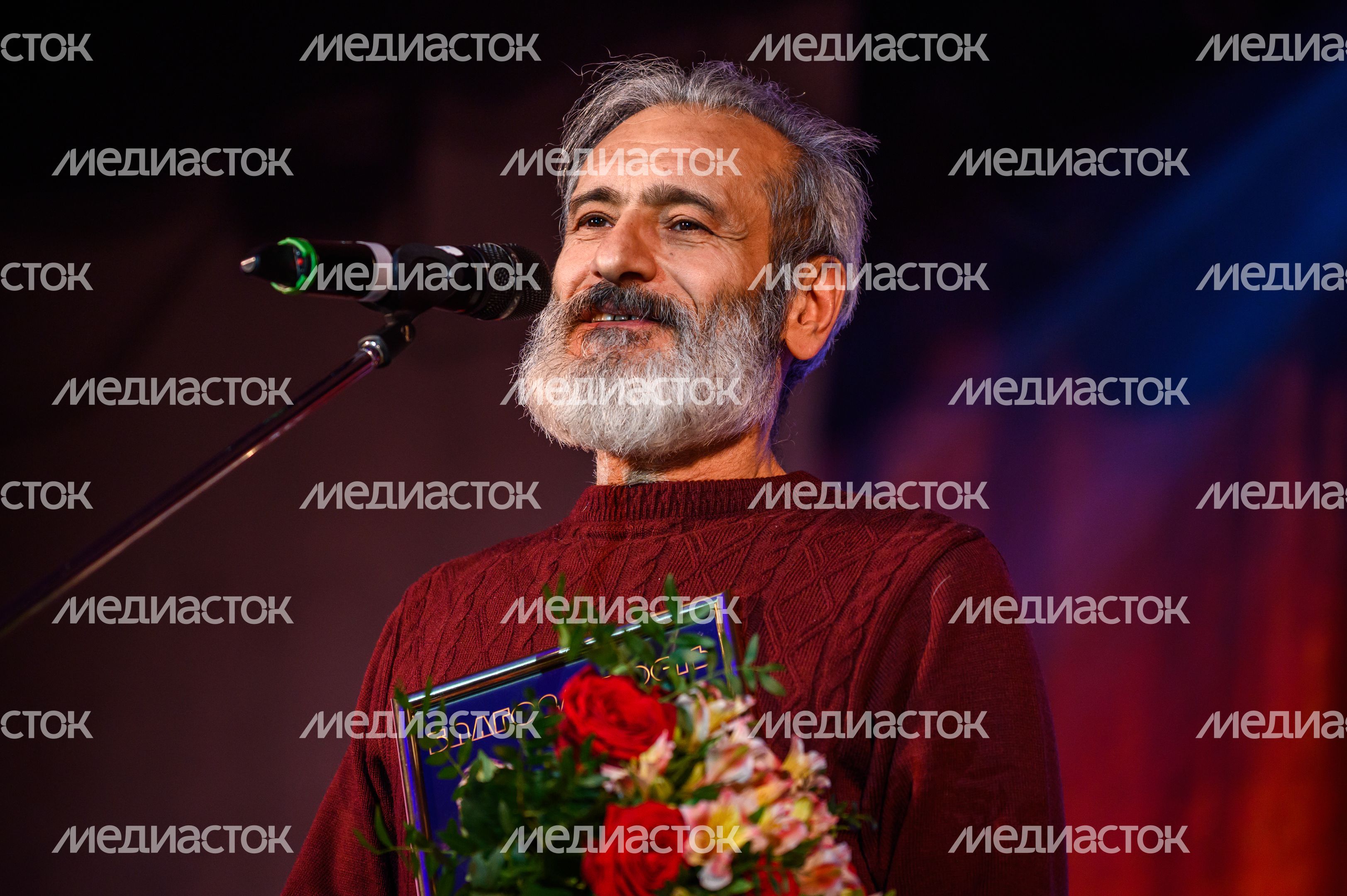 Церемония закрытия кинофестиваля "17 мгновений" в Павловском Посаде Церемония закрытия кинофестиваля "17 мгновений" в Павловском Посаде