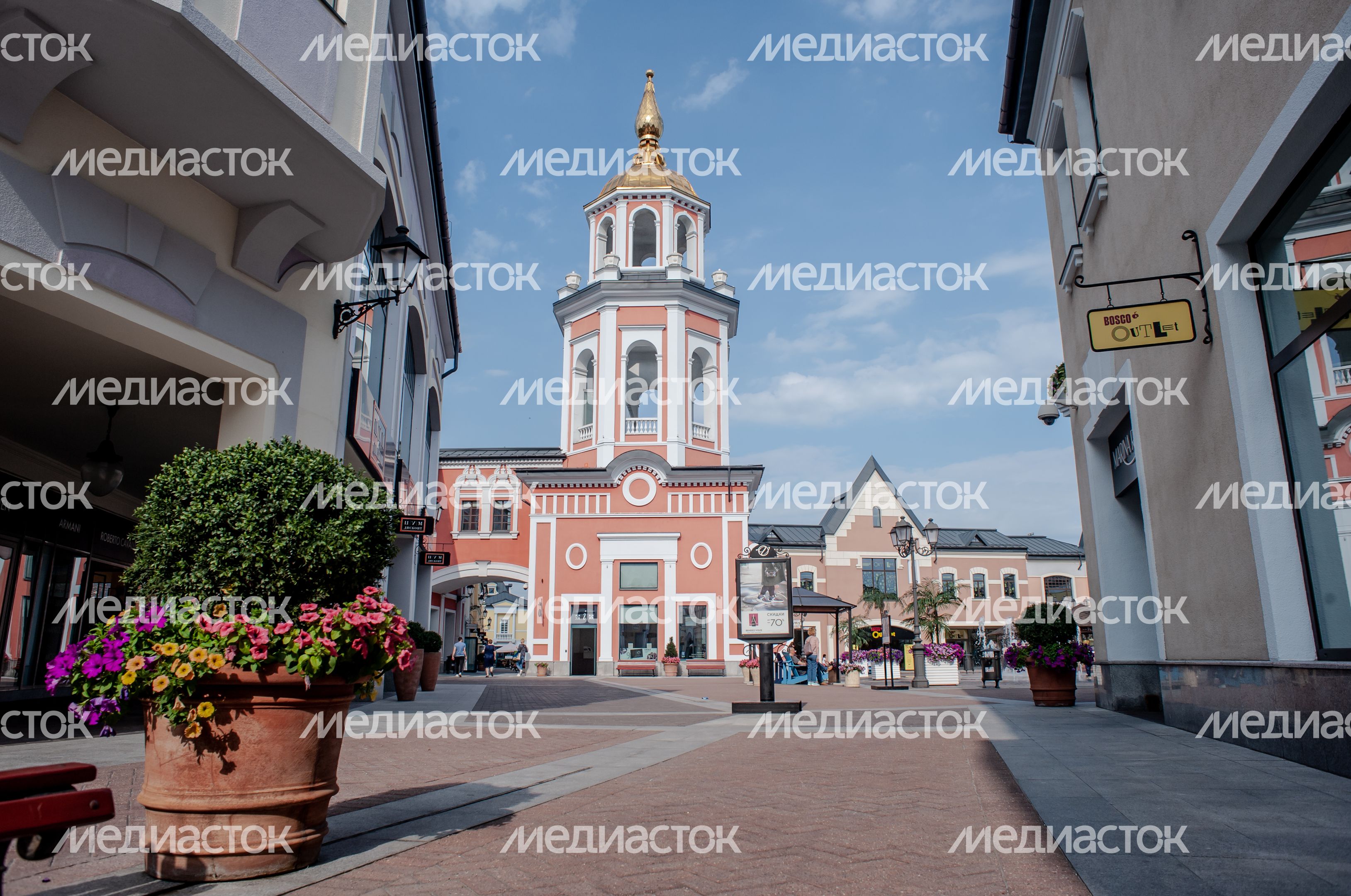 Outlet Village Белая Дача в городе Котельники