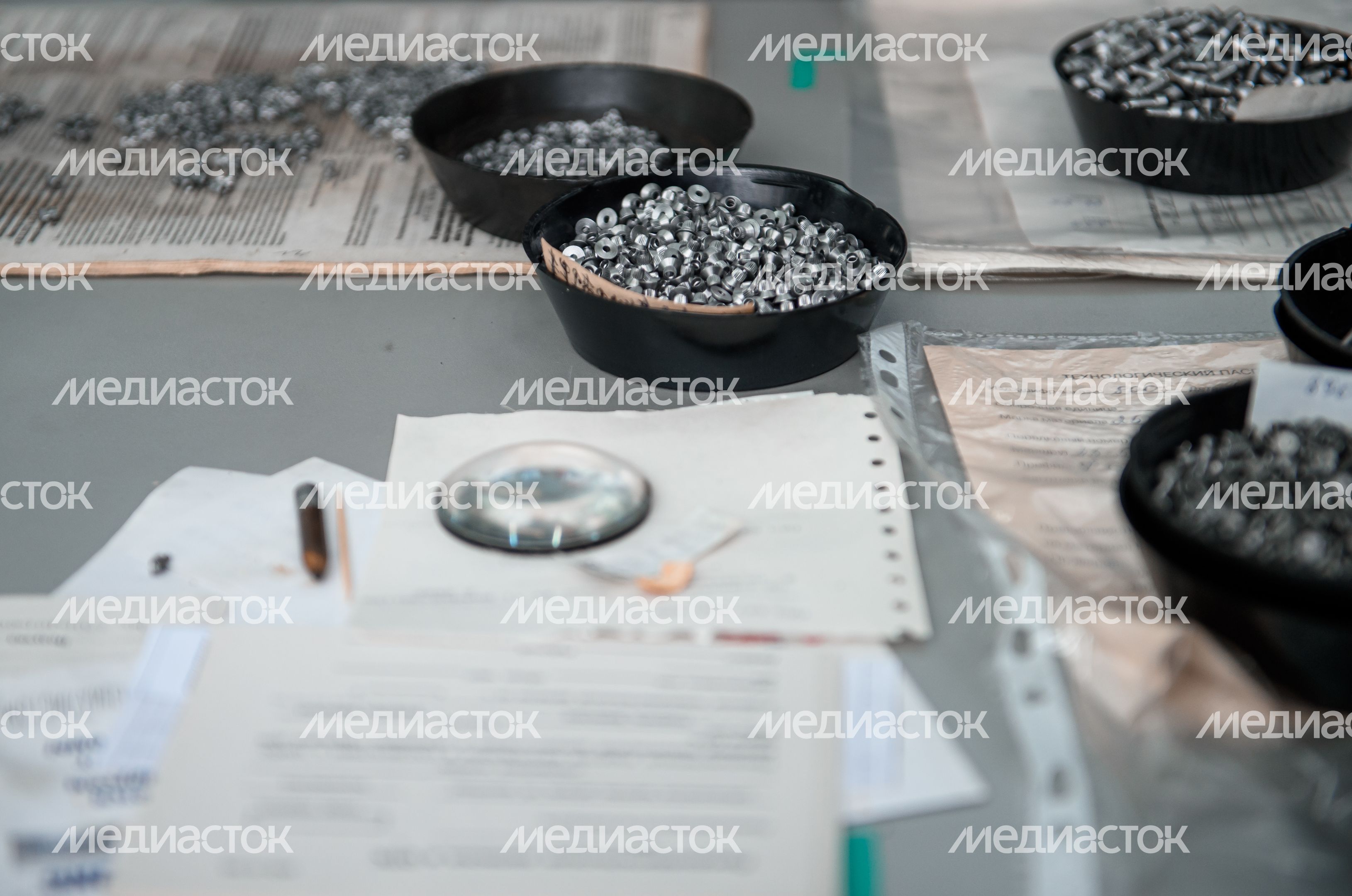 Рабочие моменты завода «Зенит»