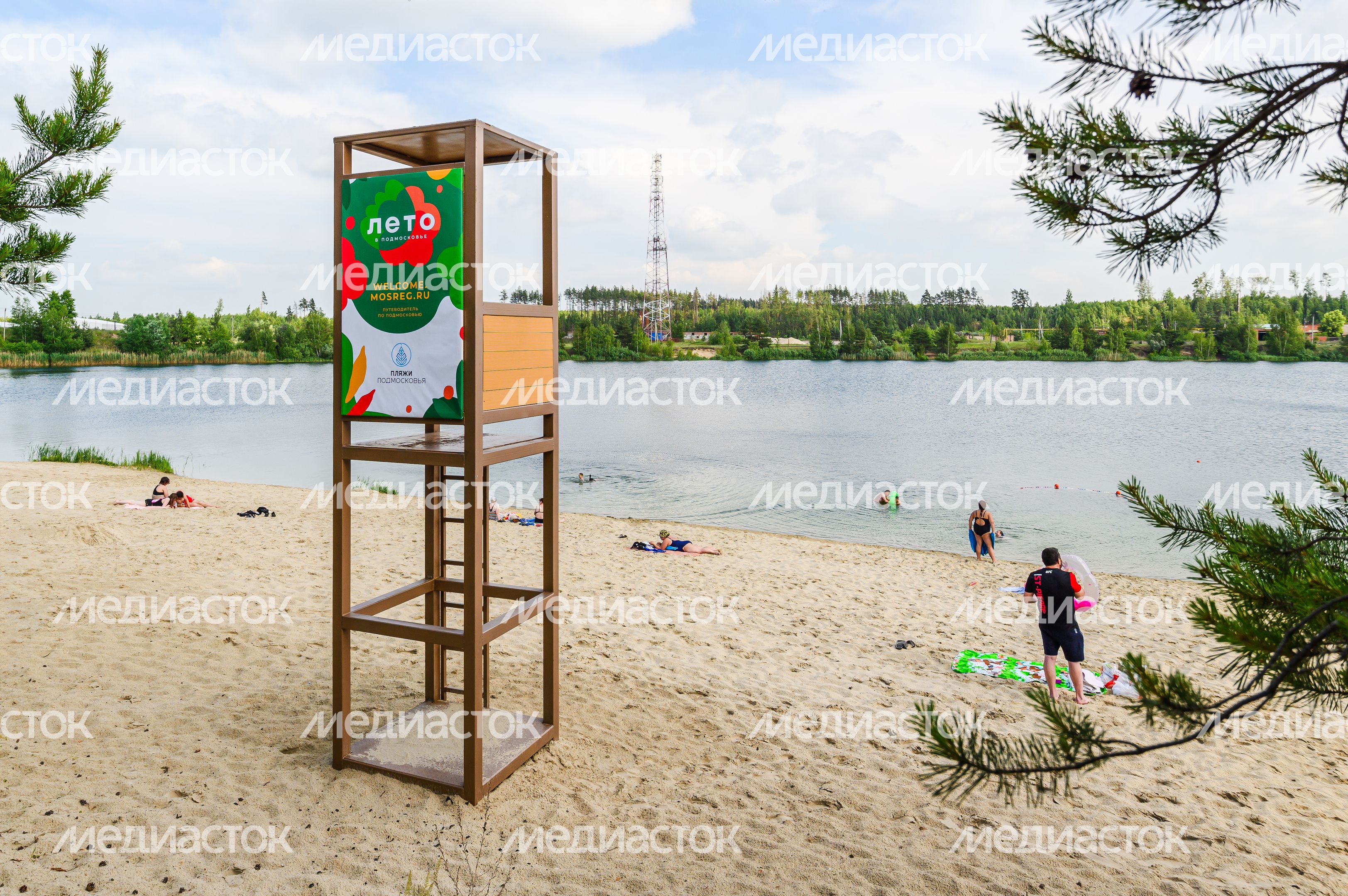На Голубых озерах в Луховицах благоустроили пляж