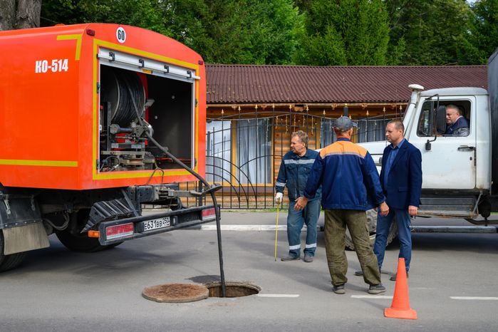 Ремонтные работы по промывке систем холодного водоснабжения при проведении работ по подготовке к осенне-зимнему периоду