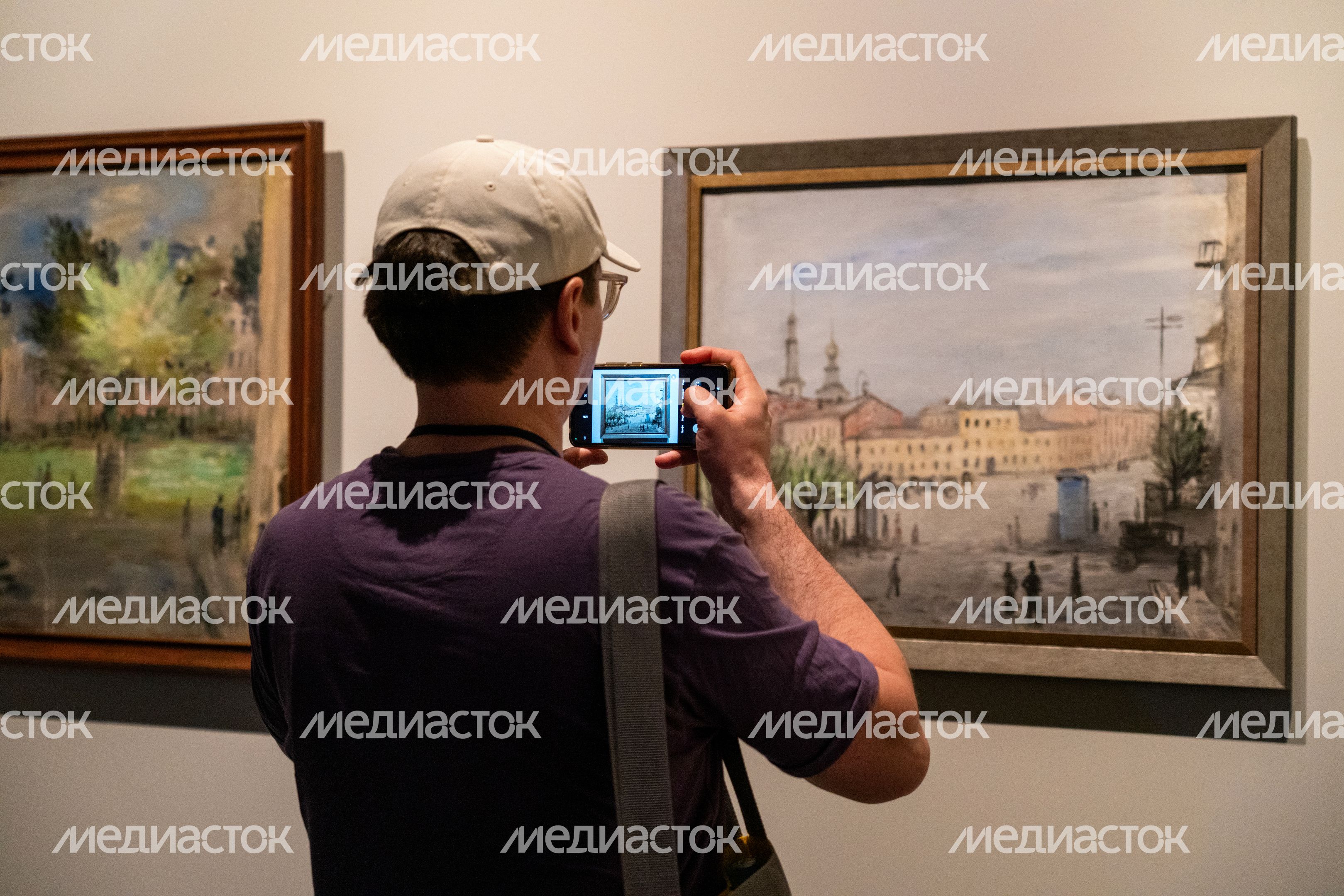 Выставка «Свет между мирами» в музее «Новый Иерусалим» в Истре Выставка «Свет между мирами» в музее «Новый Иерусалим» в Истре