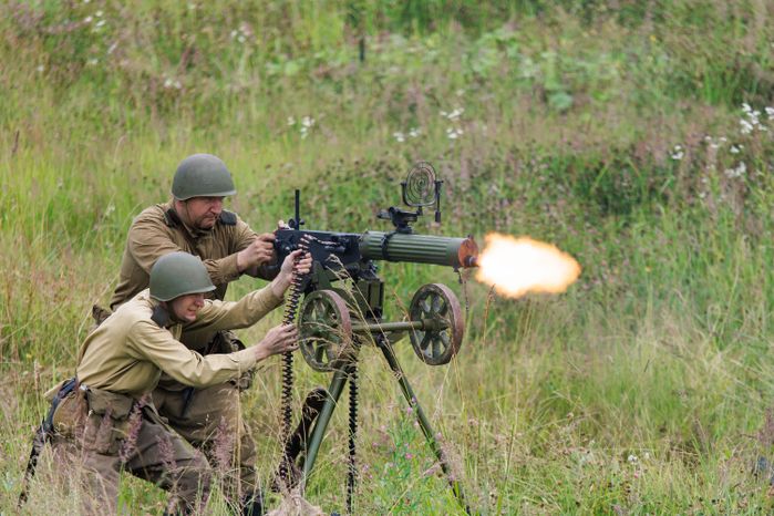 Эпизод Курской битвы под Прохоровкой на военно-исторической реконструкции в Центральном парке «Патриот»