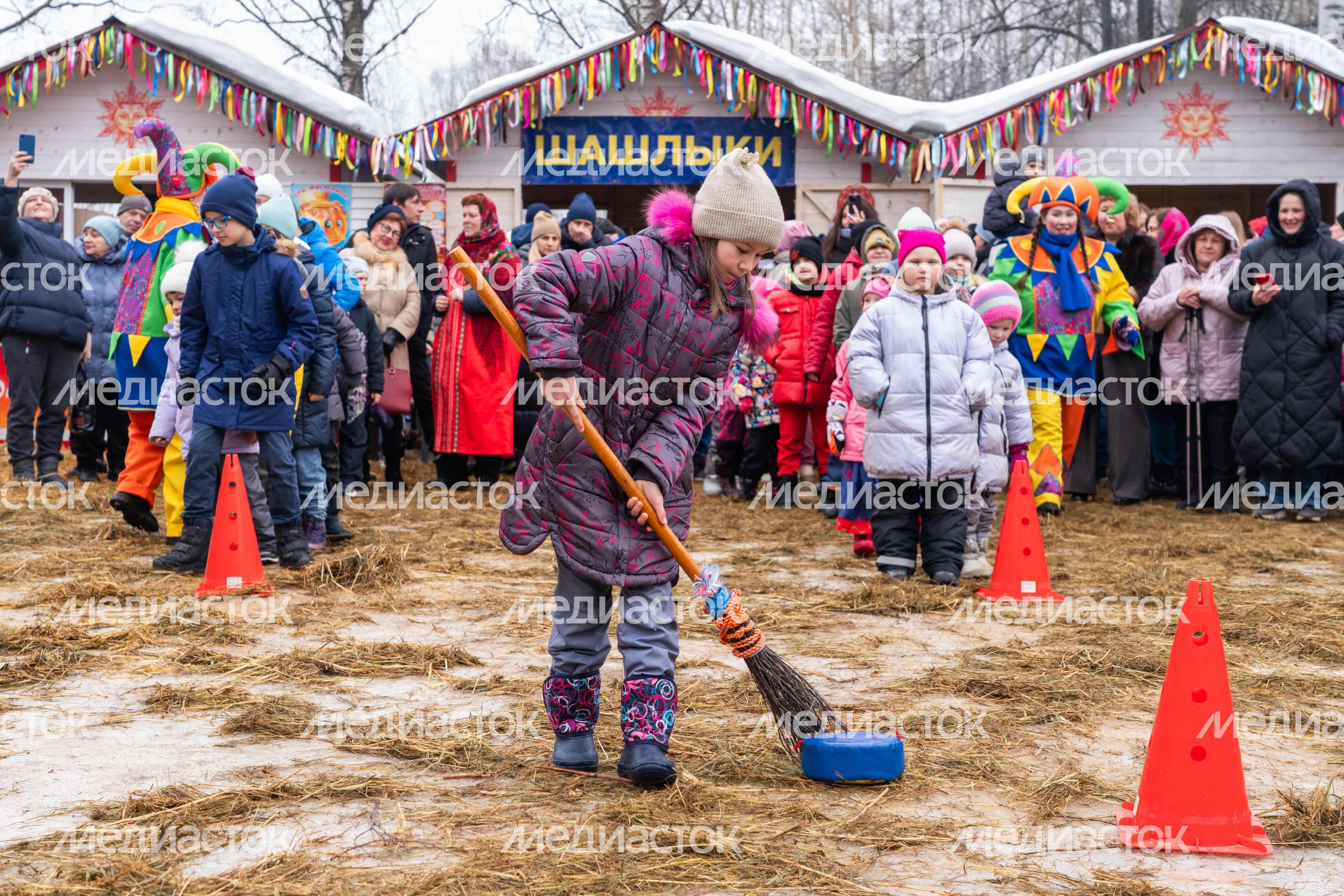 Масленица в парке "Захарово". Одинцовский округ