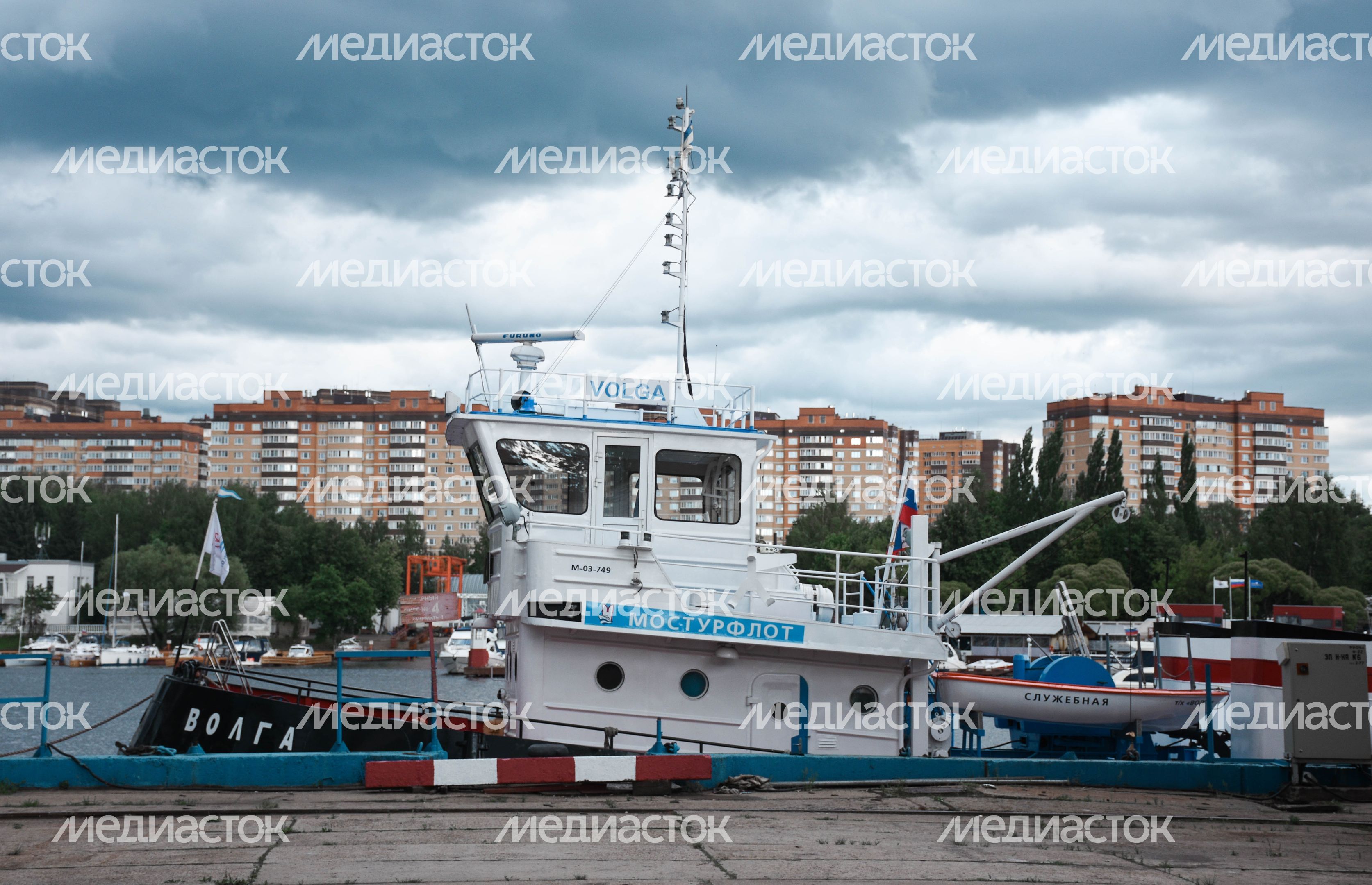 Московский международный яхтенный порт в Долгопрудном Московский международный яхтенный порт в Долгопрудном