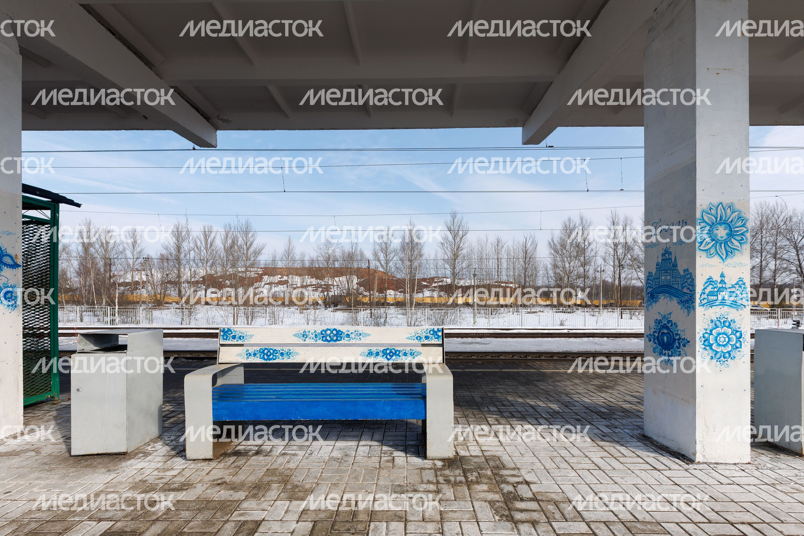 Гжельская роспись украсила железнодорожную станцию Гжель в Раменском округе после капитального ремонта Гжельская роспись украсила железнодорожную станцию Гжель в Раменском округе после капитального ремонта