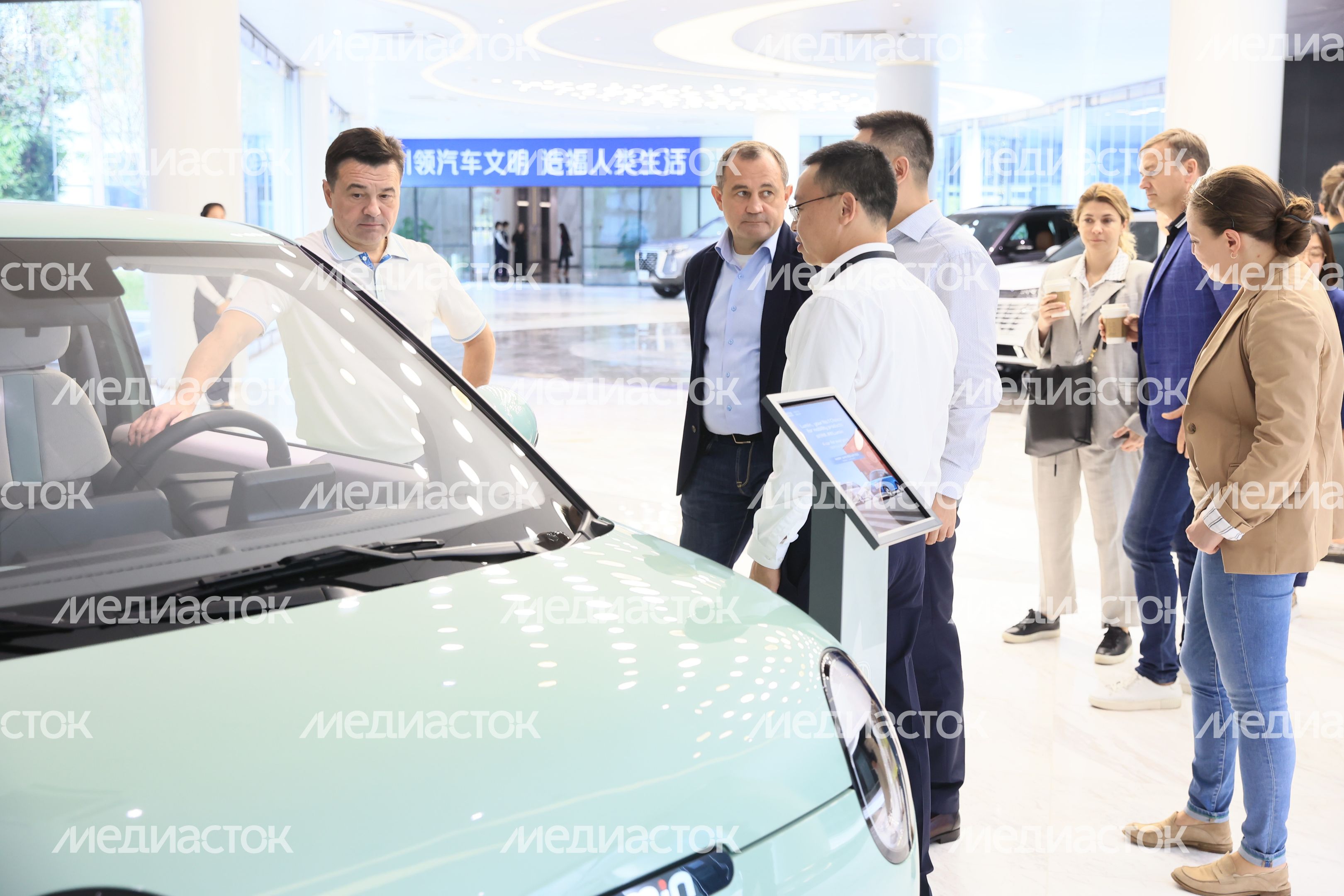 Посещение автозавода Changan Automobile Group в Китае Губернатором Подмосковья