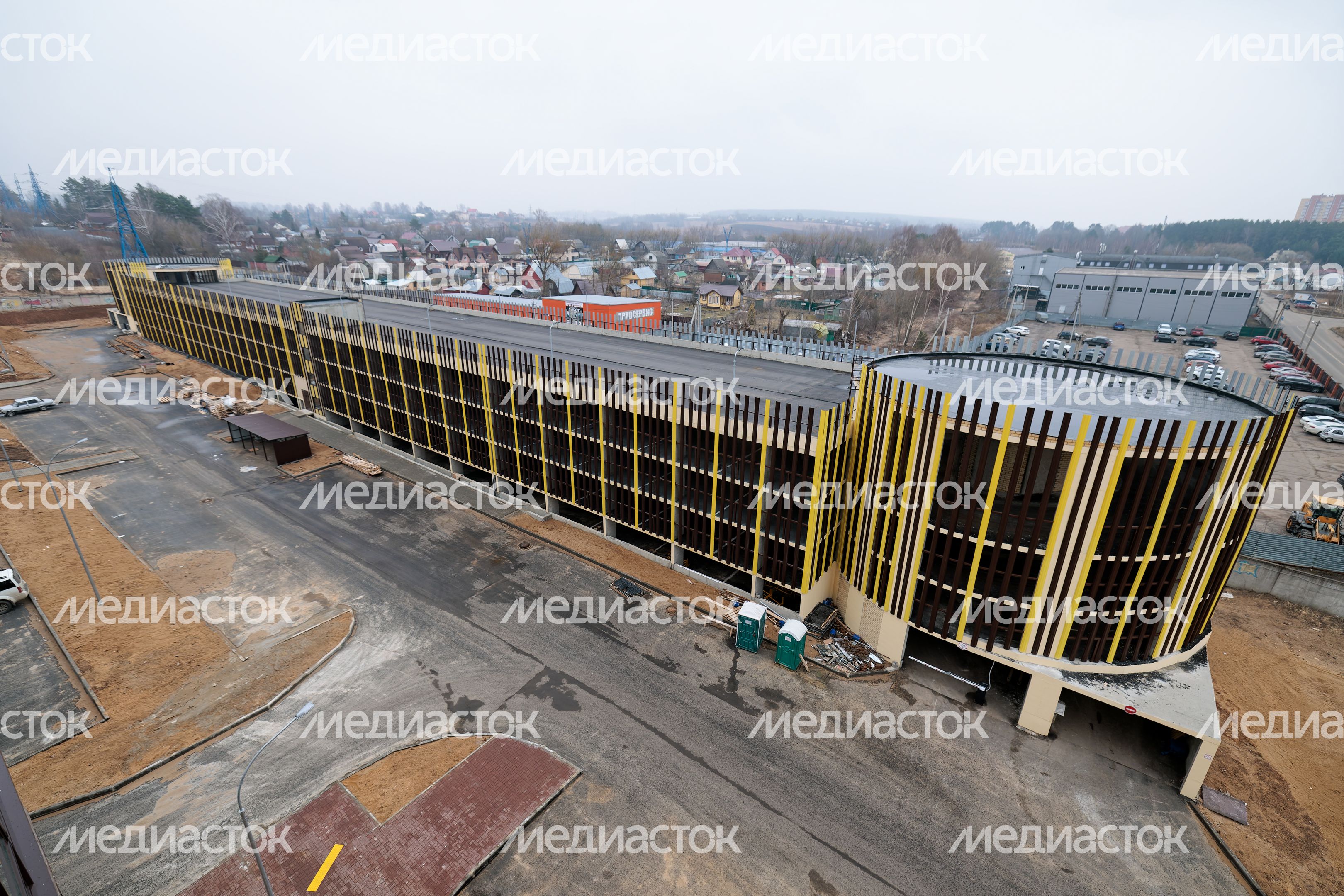Наземный паркинг на 386 машино-мест в ЖК «Шоколад» в Дмитрове Наземный паркинг на 386 машино-мест в ЖК «Шоколад» в Дмитрове