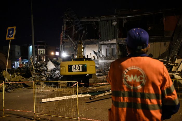 Снос незаконных построек возле метро 29 августа