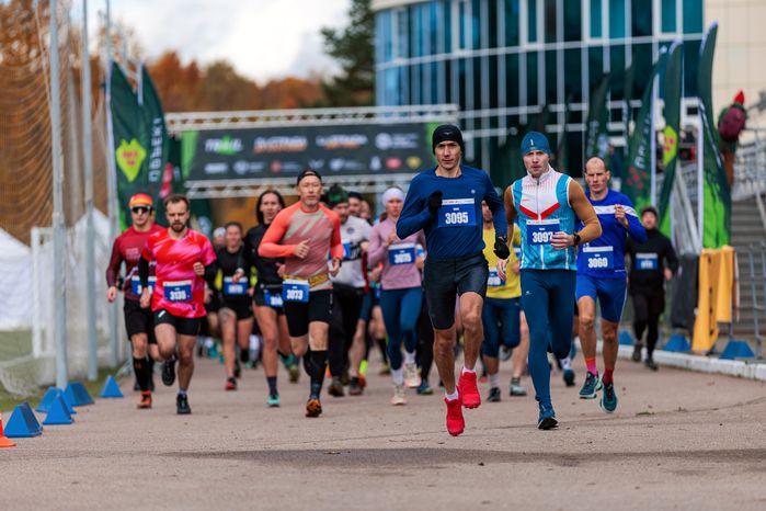 Забег Hero League Trail на 1, 5 и 10 км по пересеченной местности в Красногорске