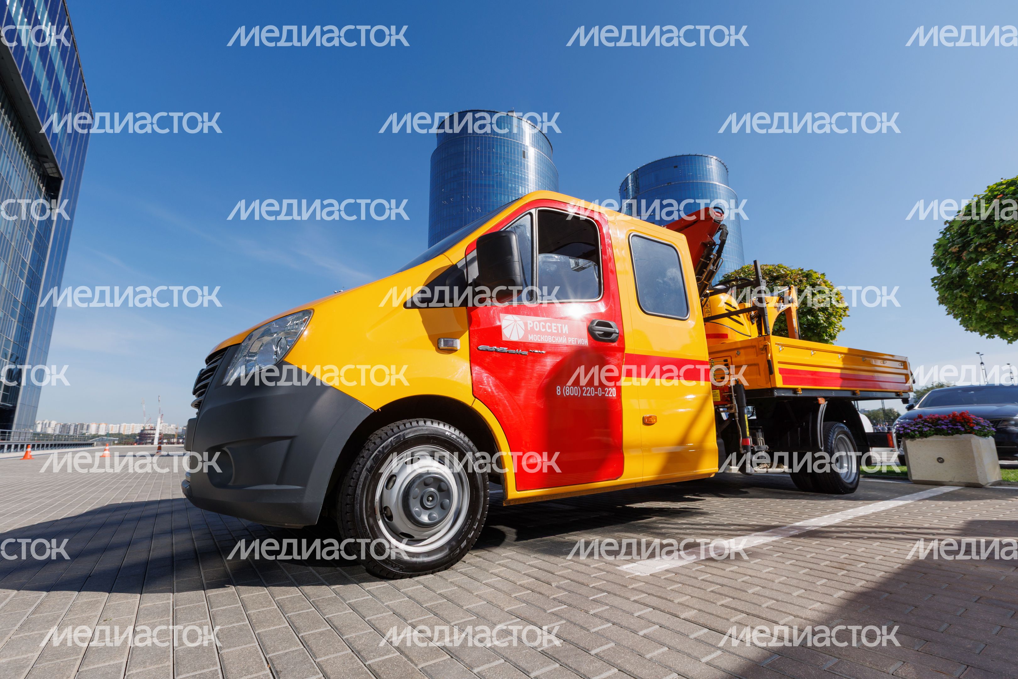 Аварийный автомобиль компании «Россети» на выставке техники и современного энергооборудования в Красногорске Аварийный автомобиль компании «Россети» на выставке техники и современного энергооборудования в Красногорске