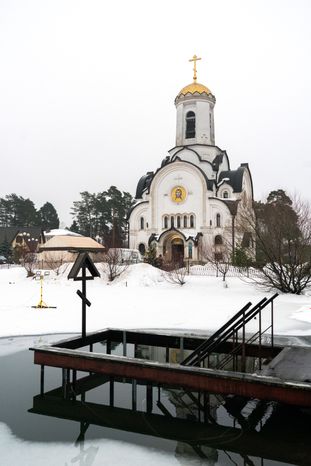 Елисаветинская церковь. Крещенские купания