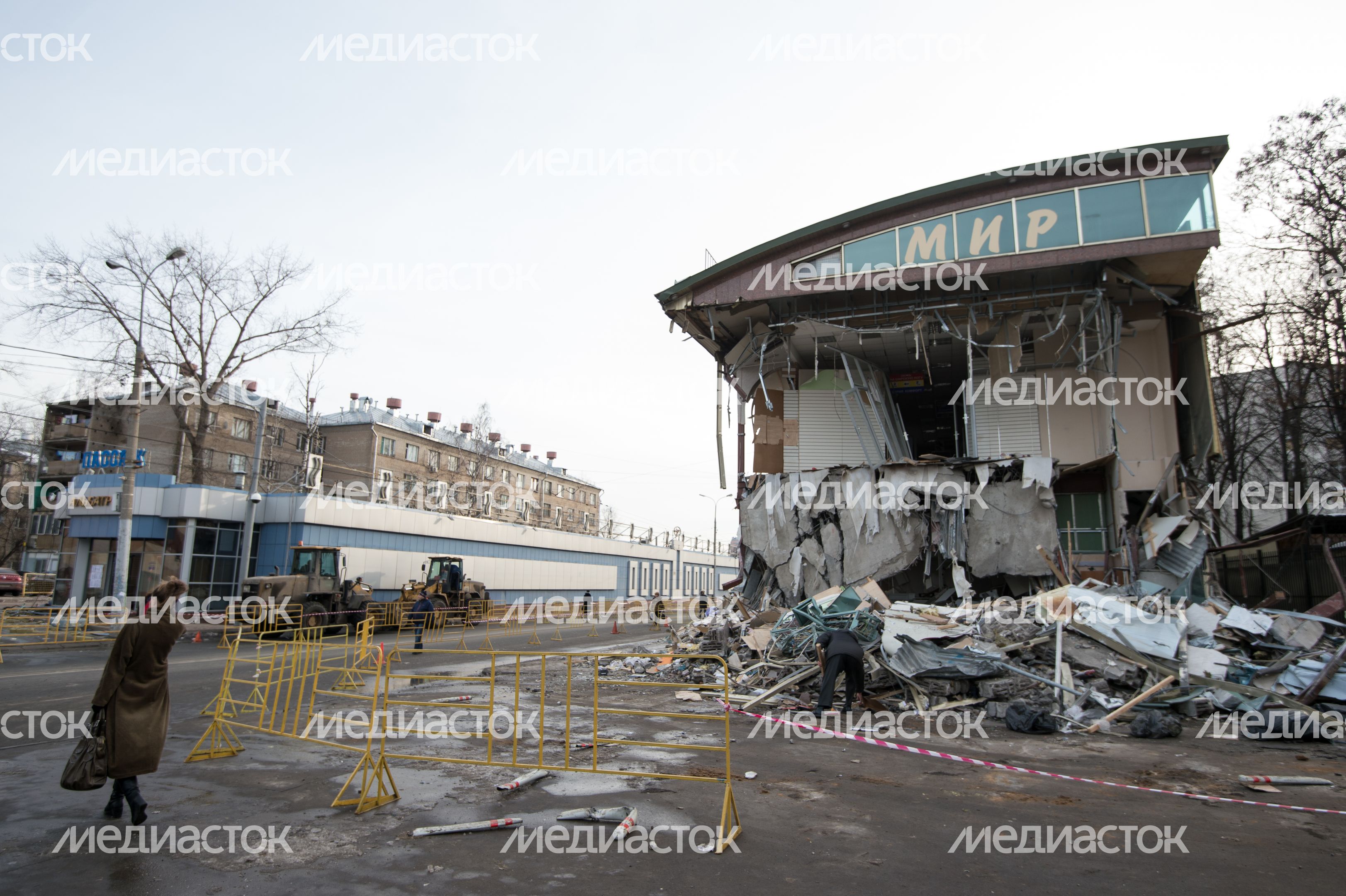 Снос самостроя у станции метро Щелковская в Москве