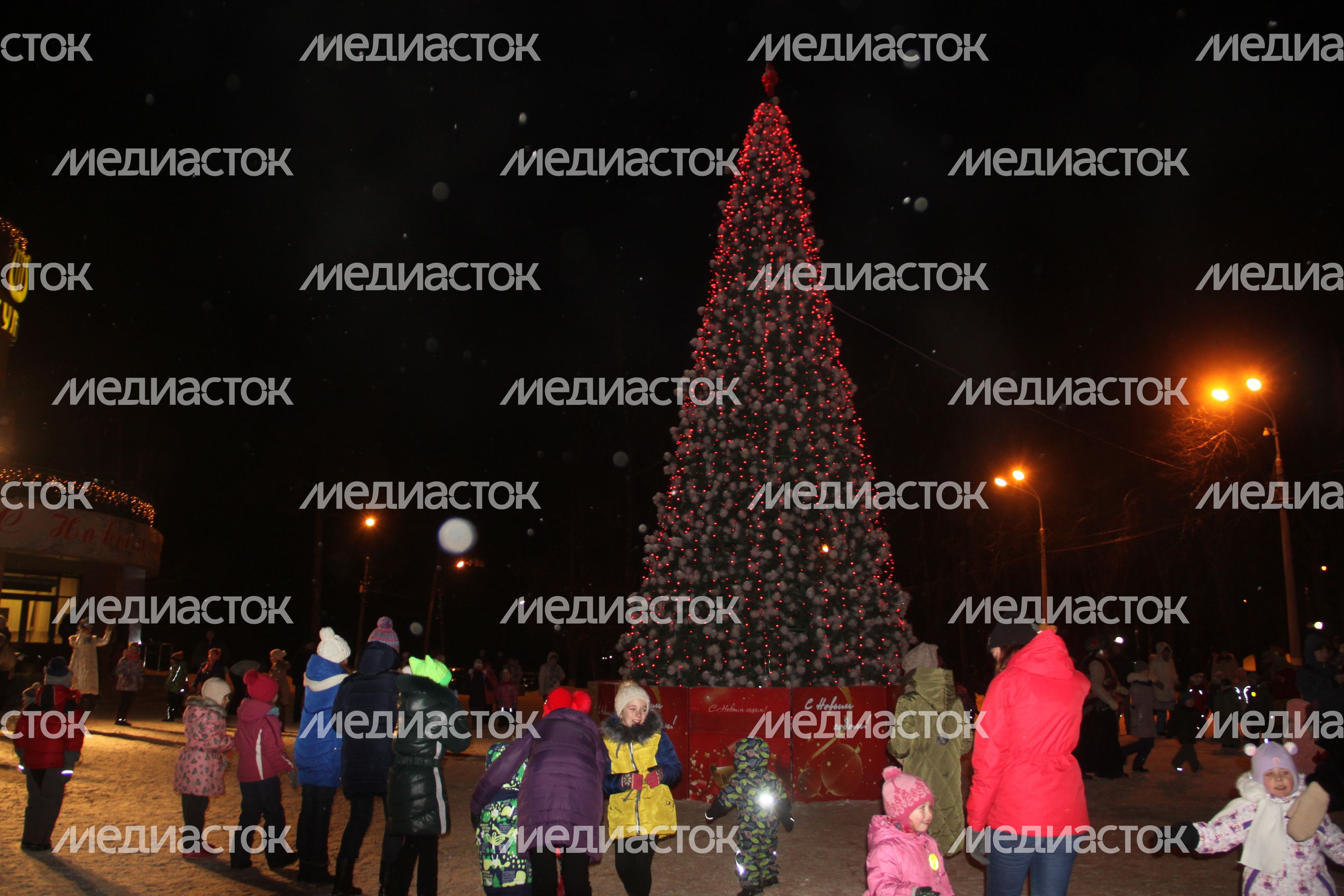 Новогодние декорации в Электрогорске